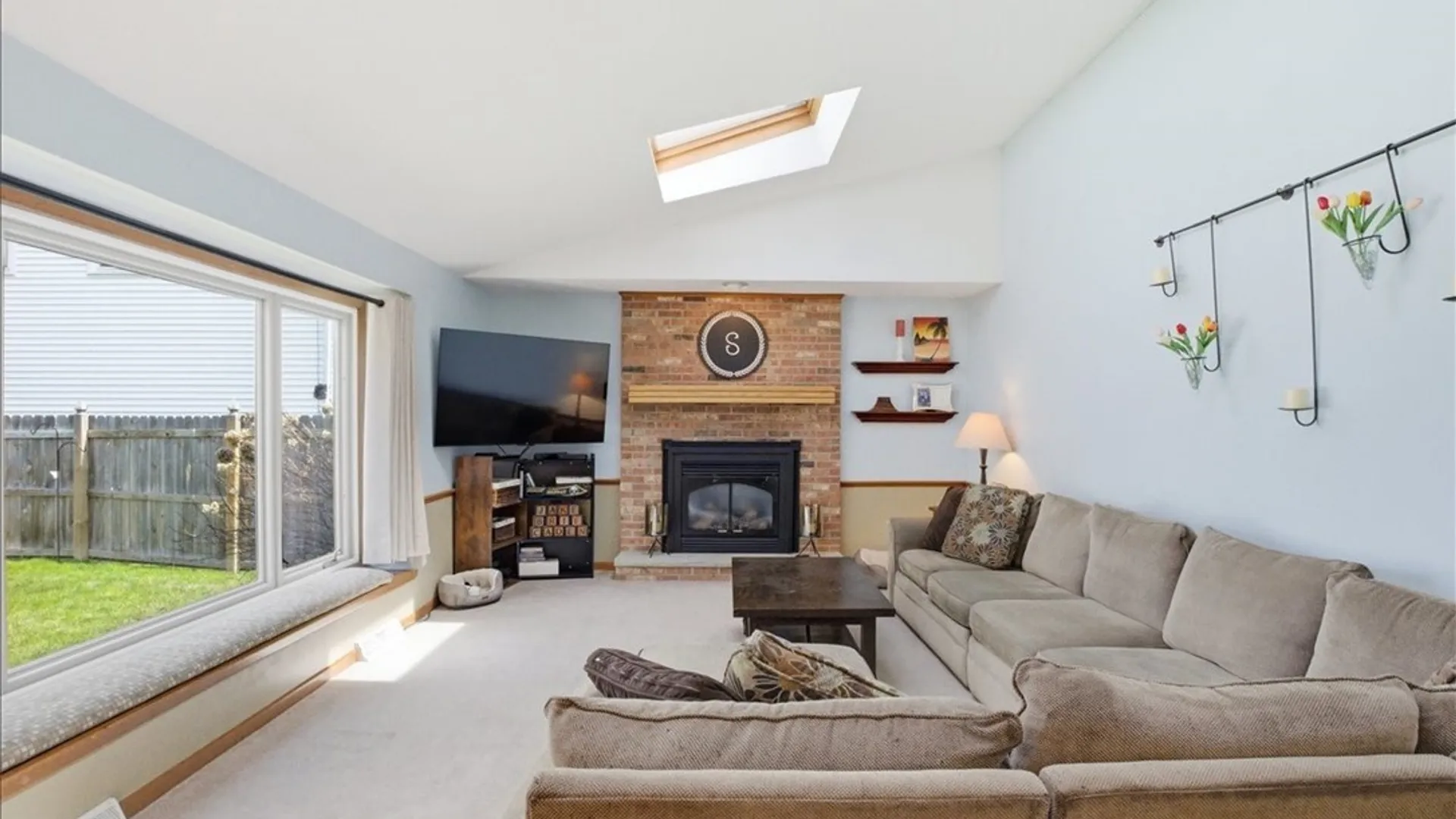 Property at 73 Greencastle Lane, Amherst, NY 14221 4