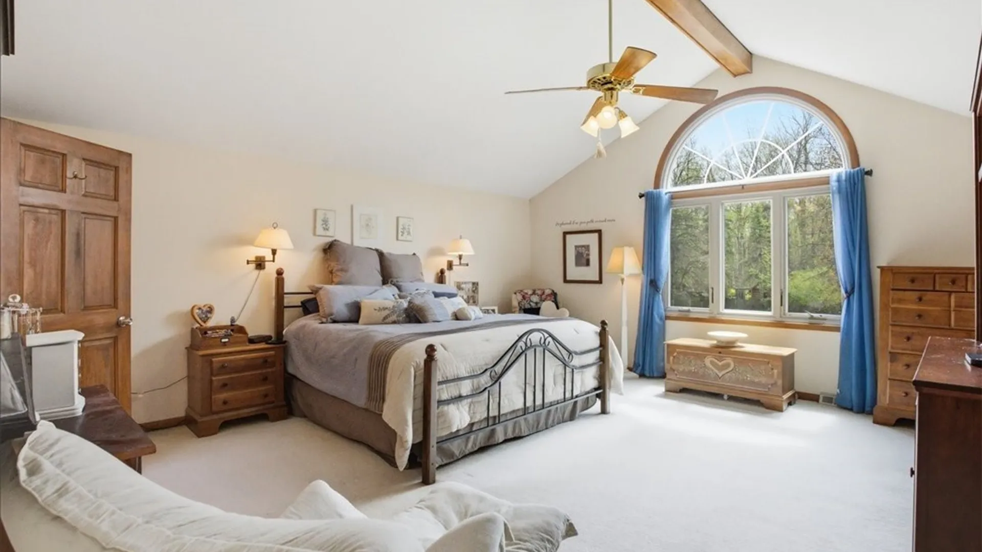 Property at 73 Greencastle Lane, Amherst, NY 14221 5