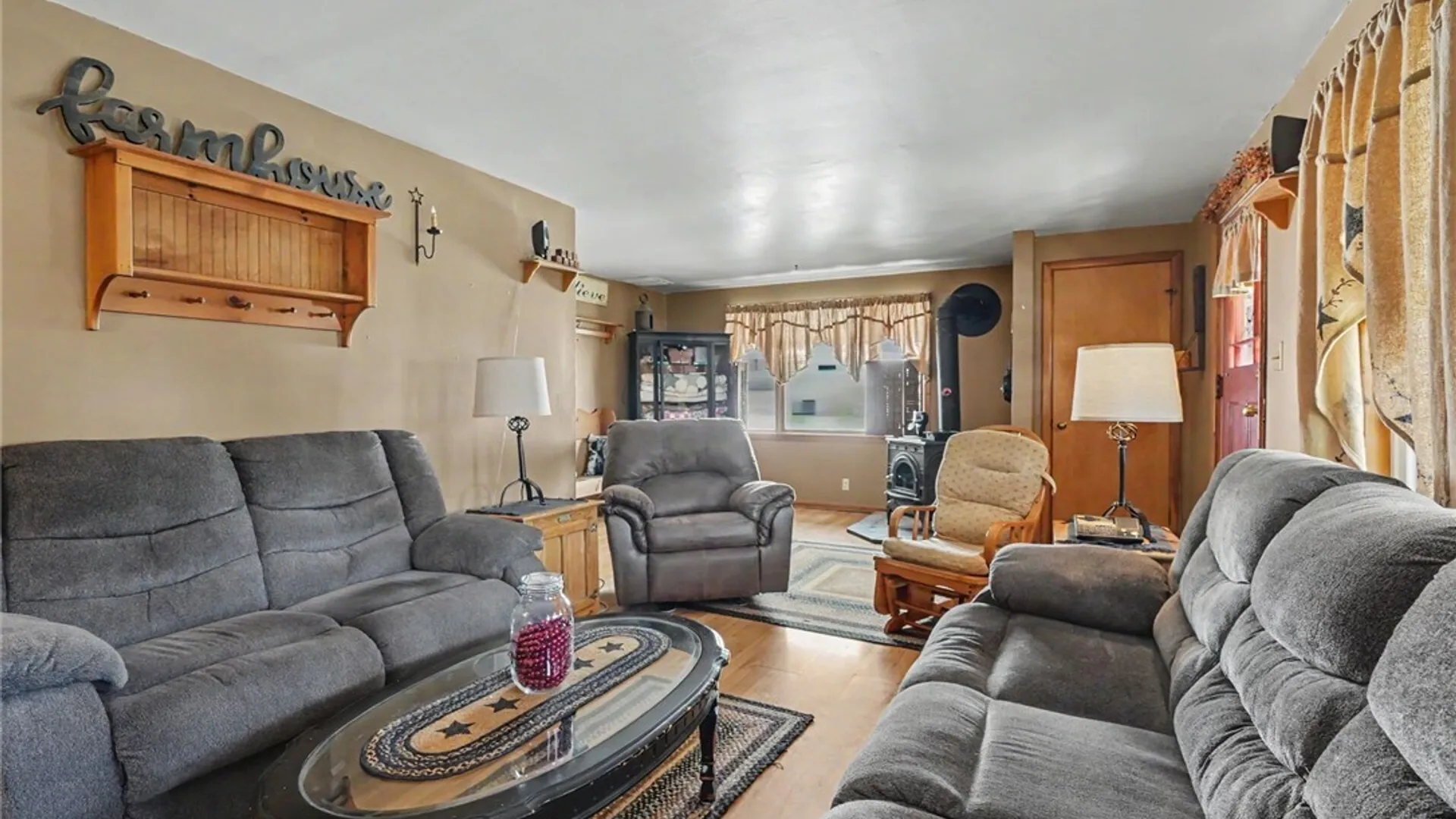 Property at 138 Jackson Avenue, Cheektowaga, NY 14212 11