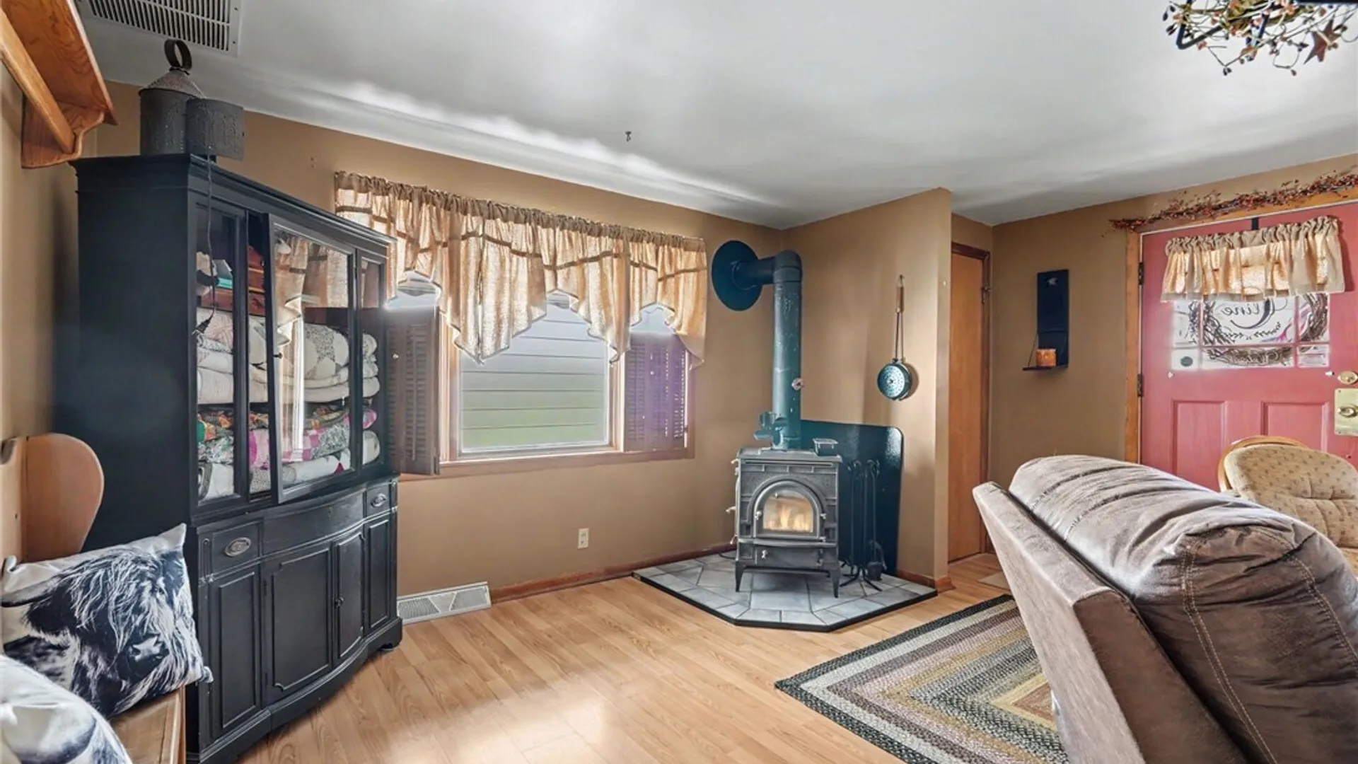 Property at 138 Jackson Avenue, Cheektowaga, NY 14212 12