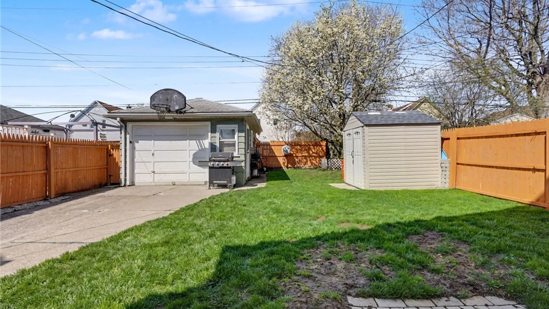 Property at 138 Jackson Avenue, Cheektowaga, NY 14212 7