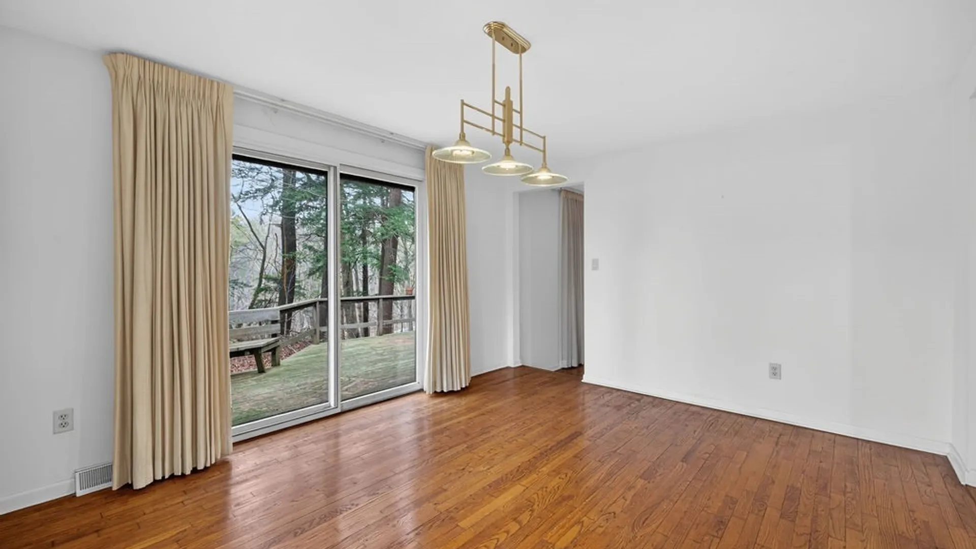 Property at 4285 Balcomb Mill Circle, Onondaga, NY 13215 21