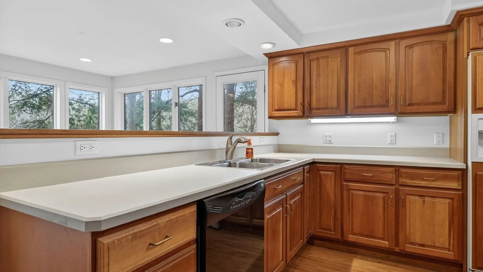 Property at 4285 Balcomb Mill Circle, Onondaga, NY 13215 9