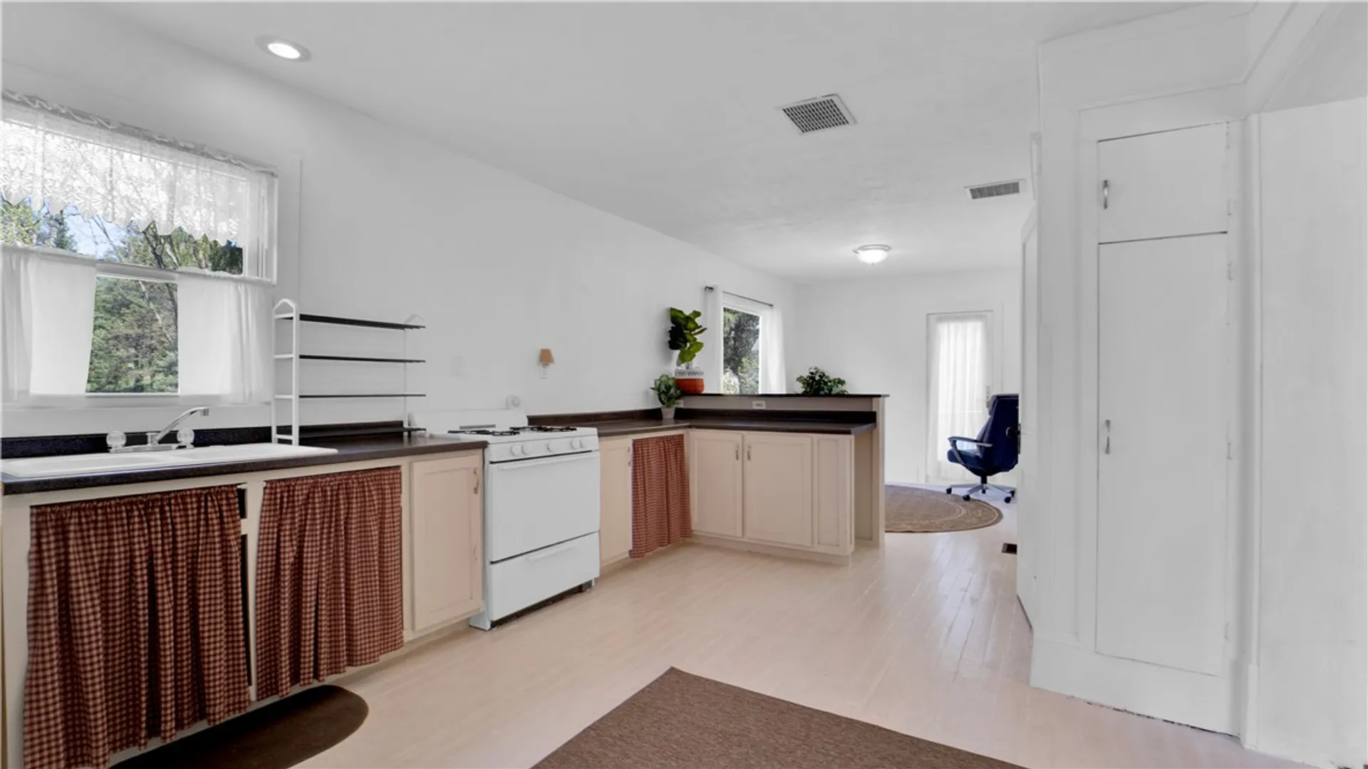 Property at 26 East Avenue, Wayland, NY 14572 15