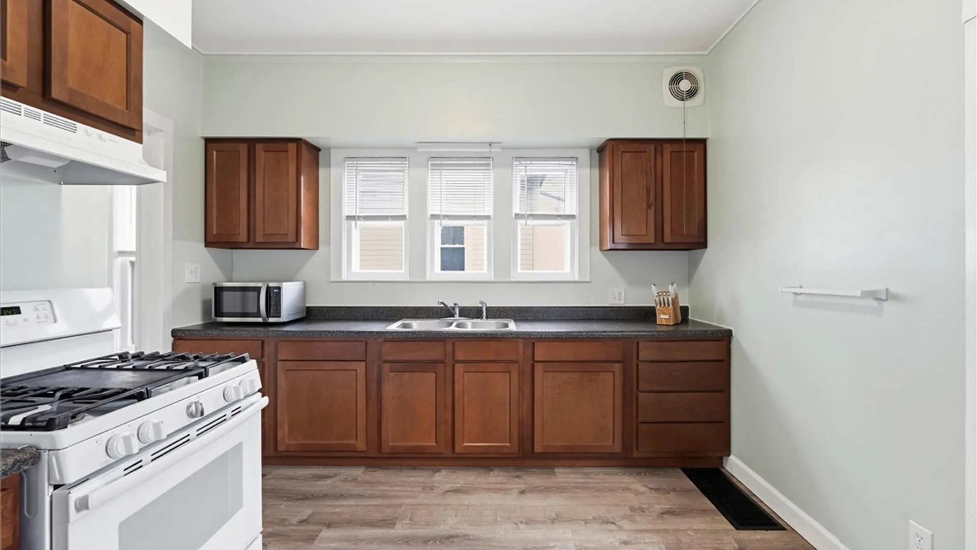 Property at 2 Lansing Street, Auburn, NY 13021 14