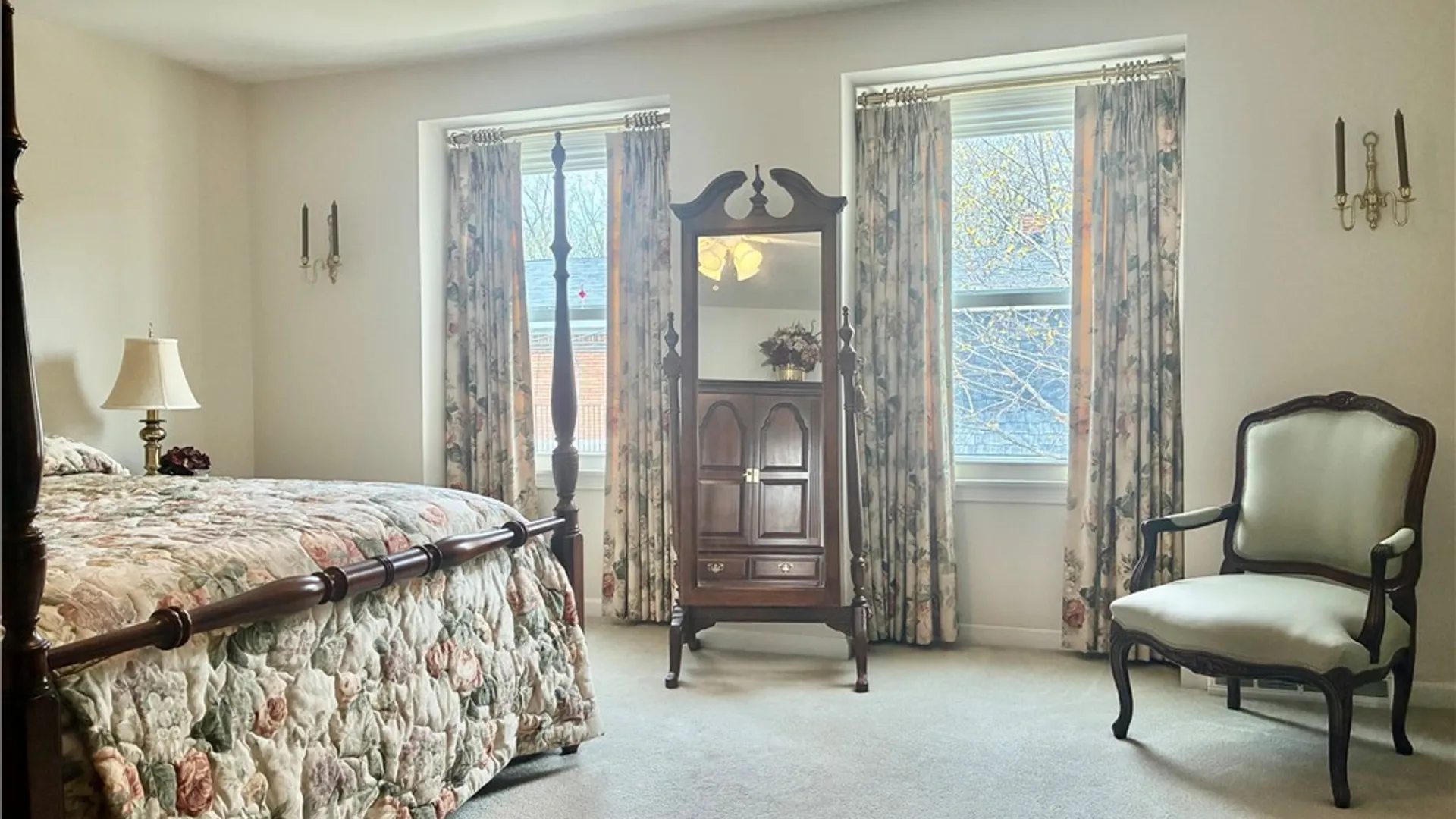 Property at 40 Hamlin Sq, Amherst, NY 14221 15