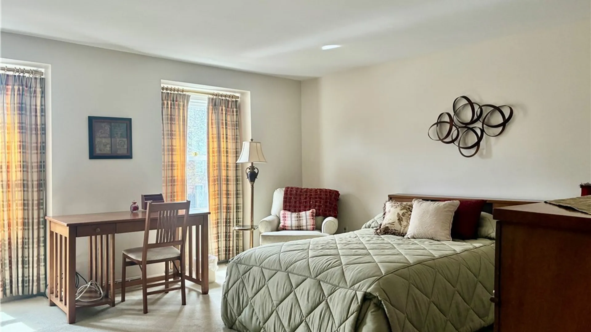 Property at 40 Hamlin Sq, Amherst, NY 14221 17