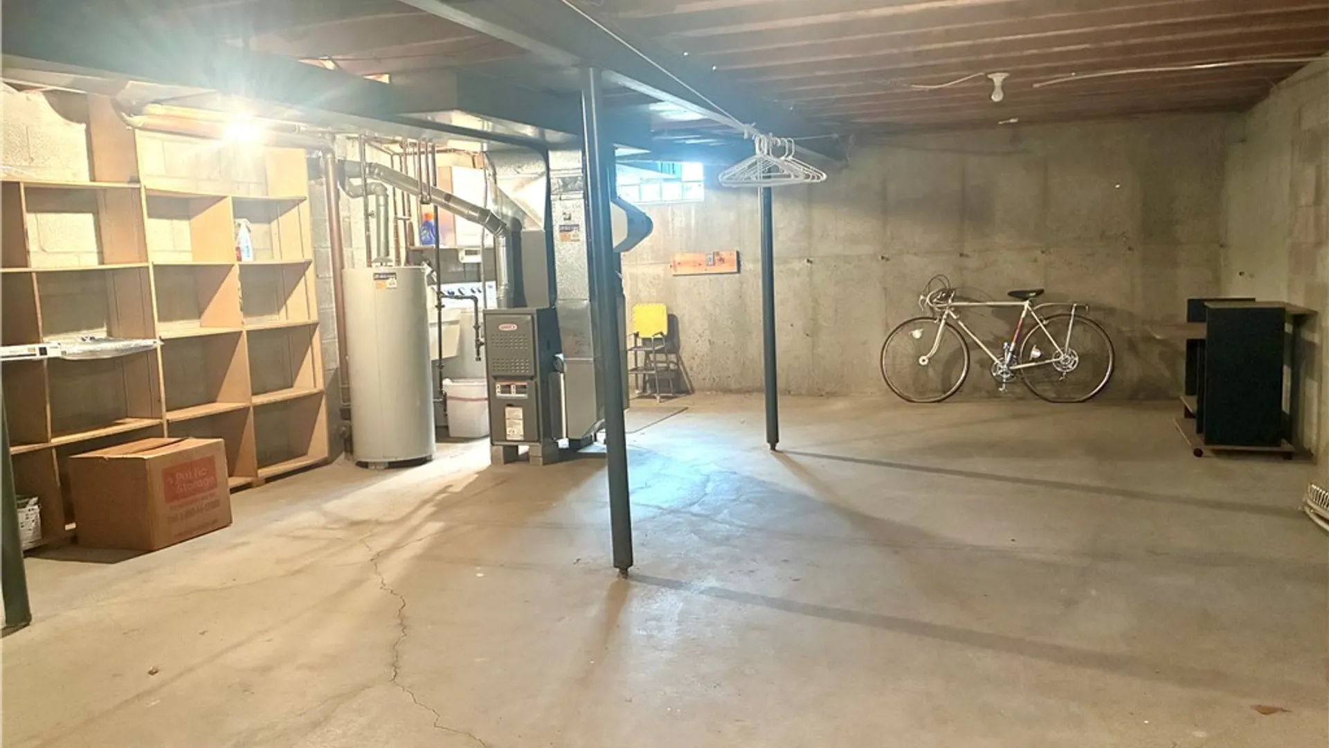 Property at 40 Hamlin Sq, Amherst, NY 14221 21