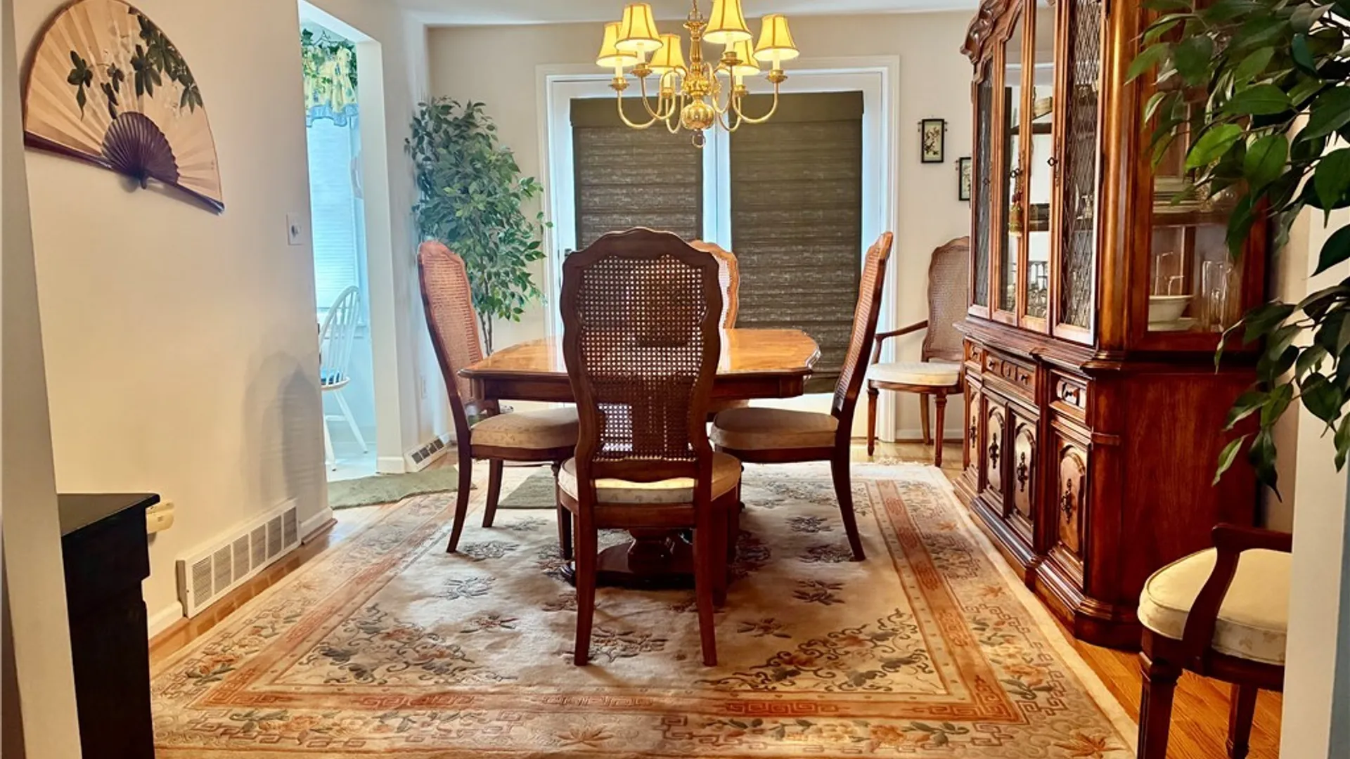 Property at 40 Hamlin Sq, Amherst, NY 14221 7