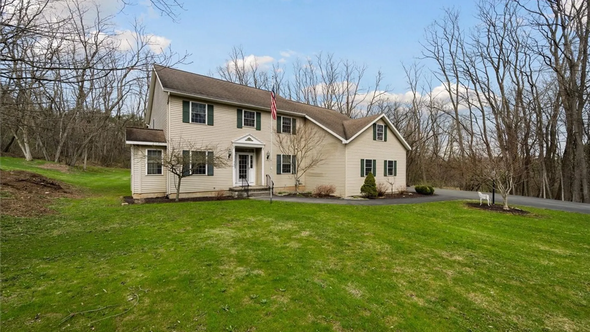 Property at 9211 Grange Hill Road, New Hartford, NY 13413 3