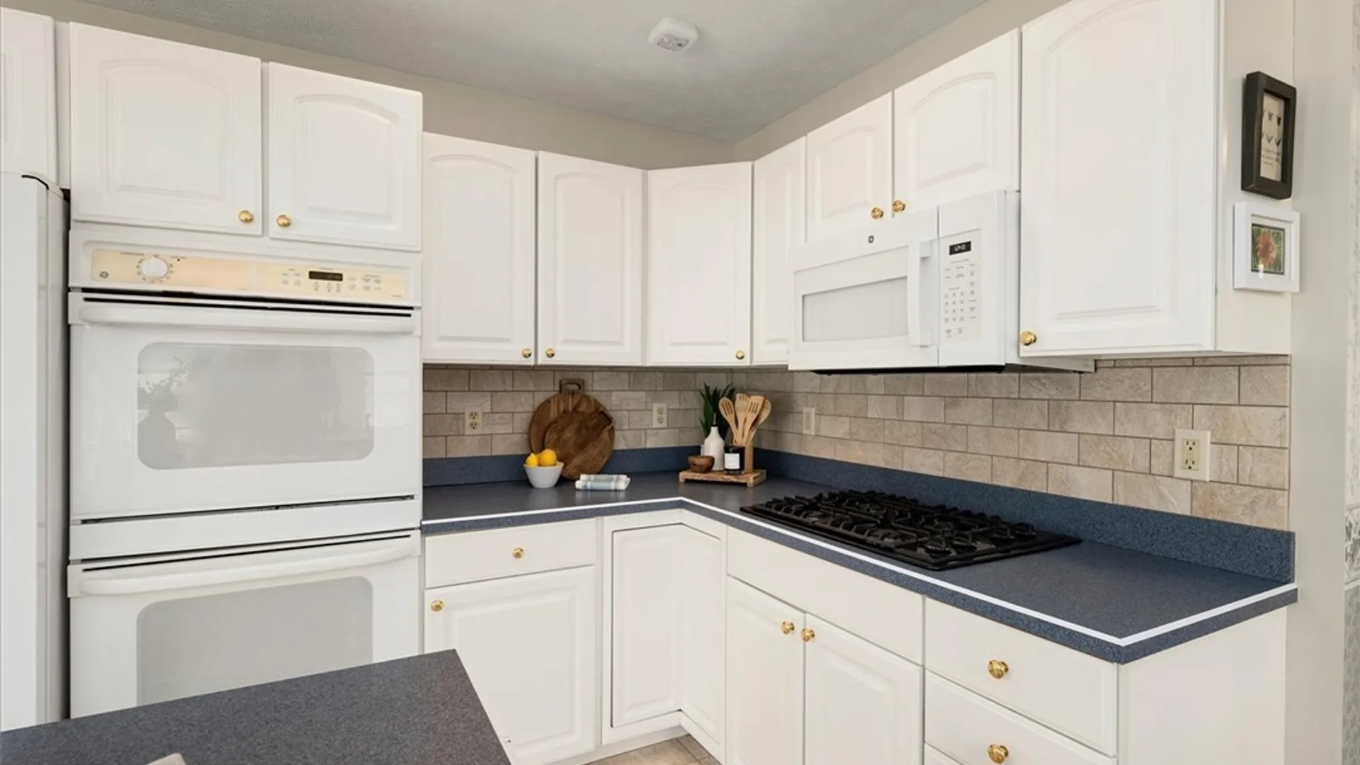 Property at 9211 Grange Hill Road, New Hartford, NY 13413 8