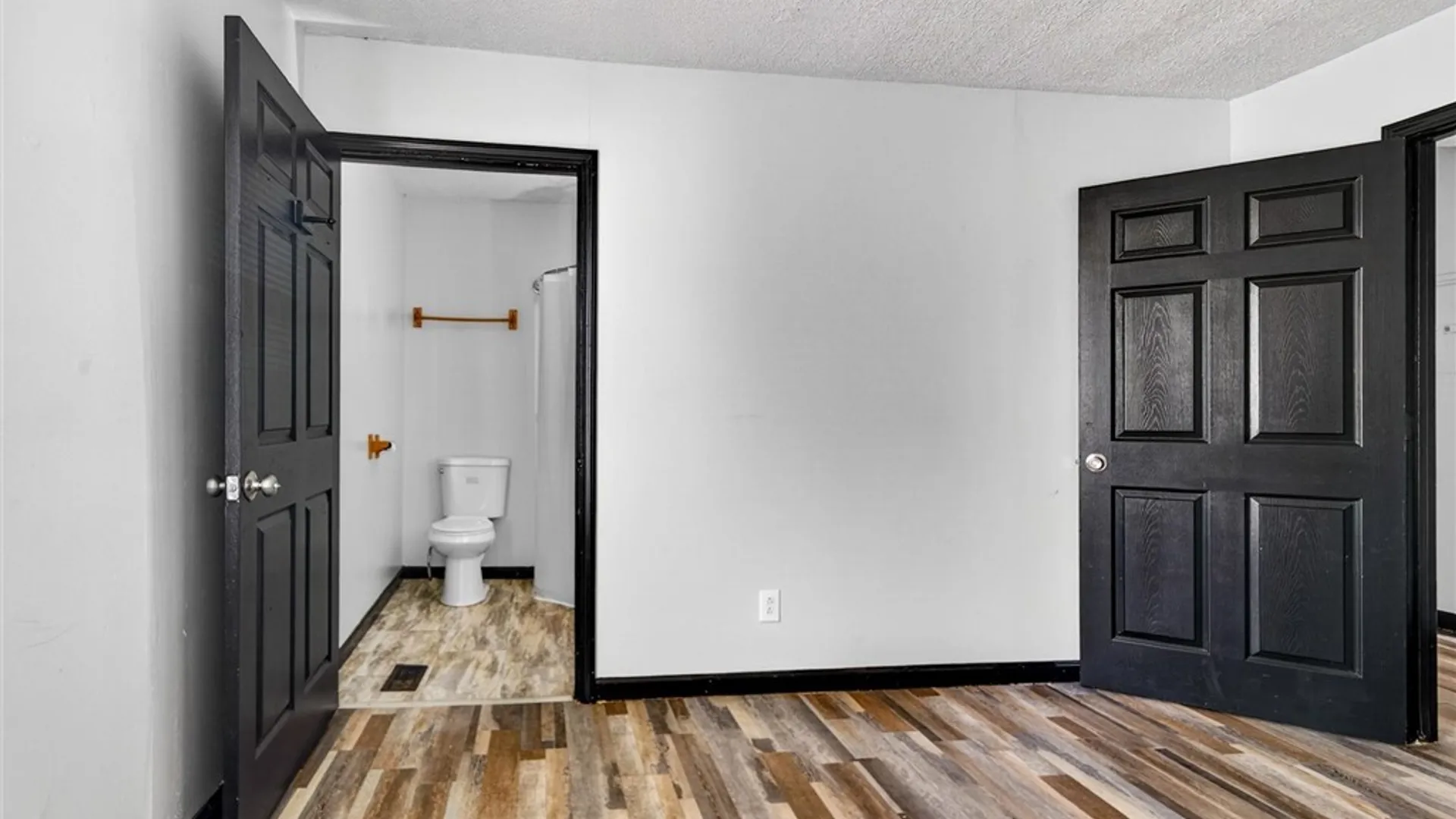 Property at 495 Emerson Street, Rochester, NY 14613 10