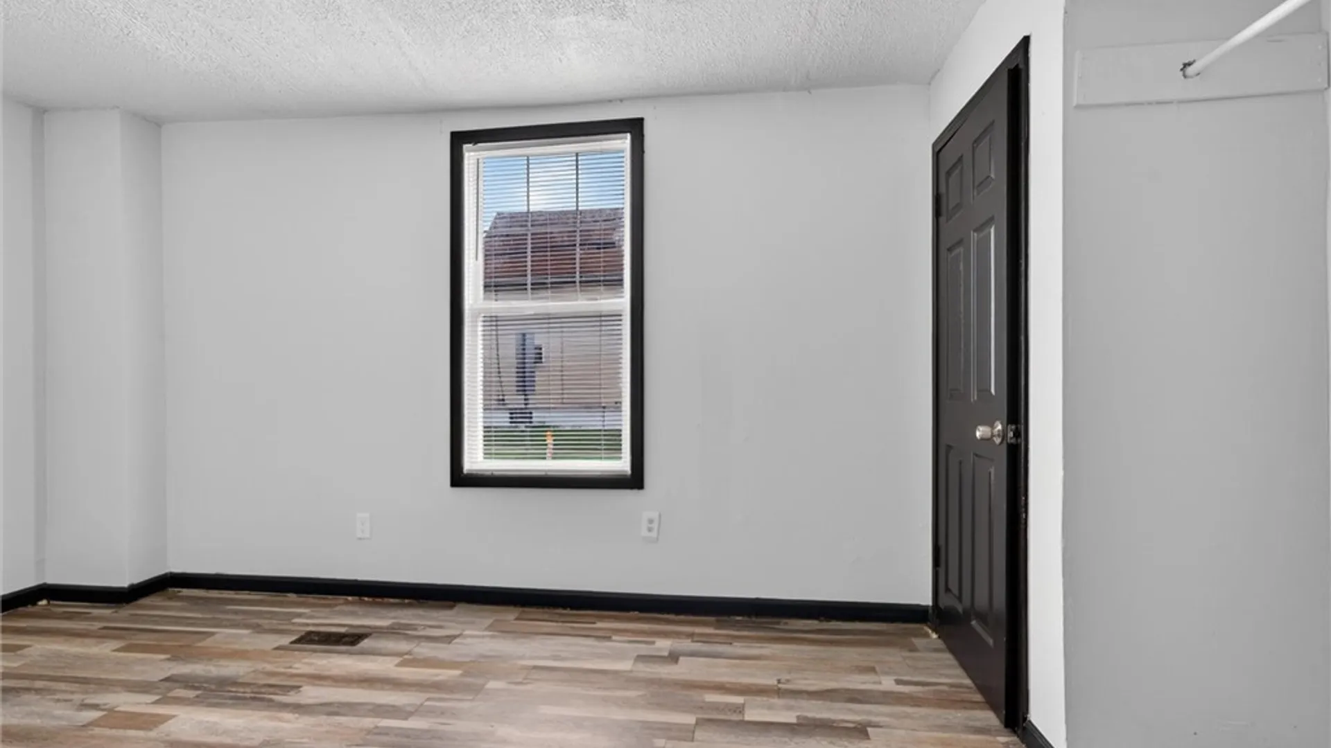 Property at 495 Emerson Street, Rochester, NY 14613 17