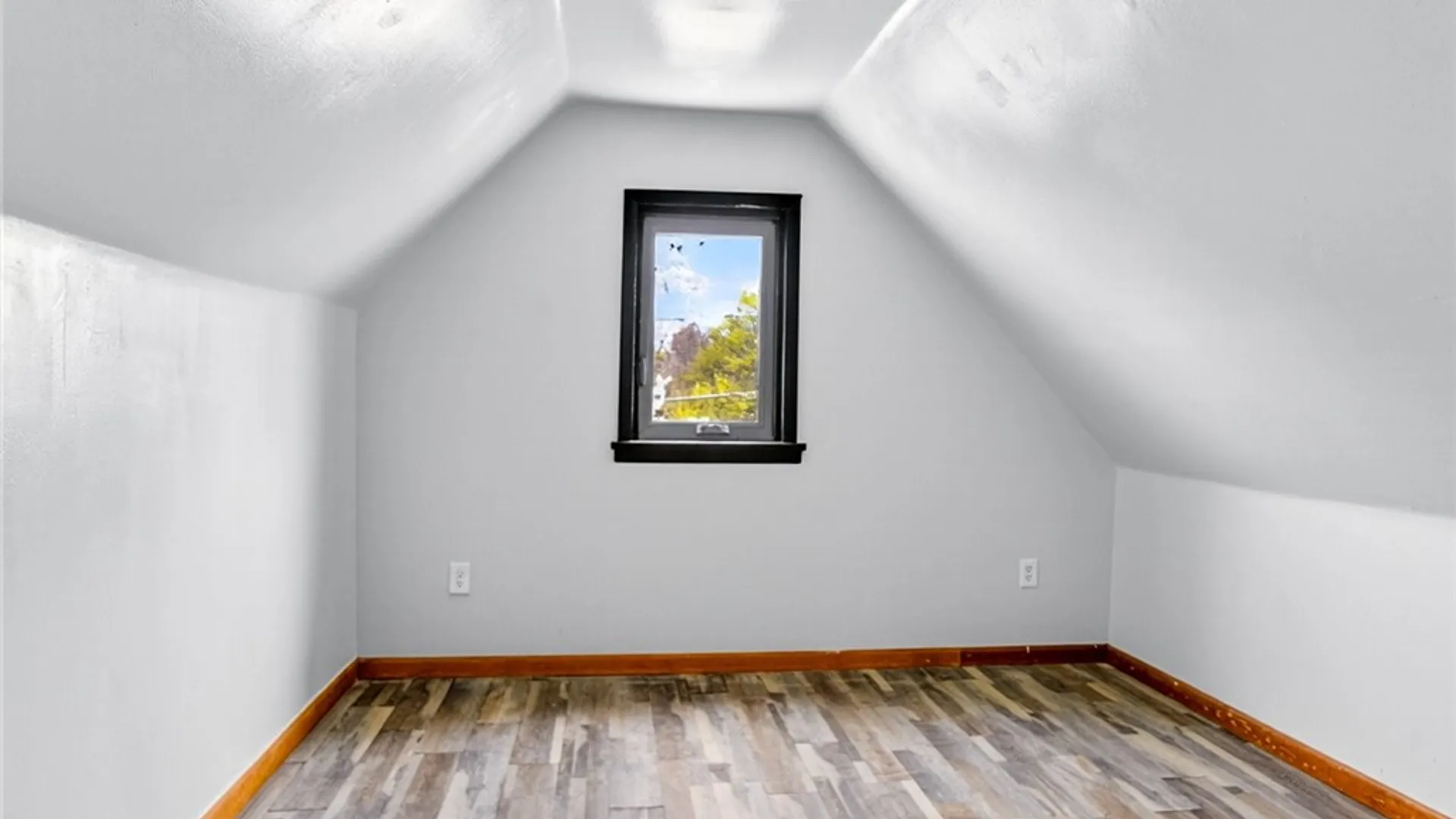 Property at 495 Emerson Street, Rochester, NY 14613 23