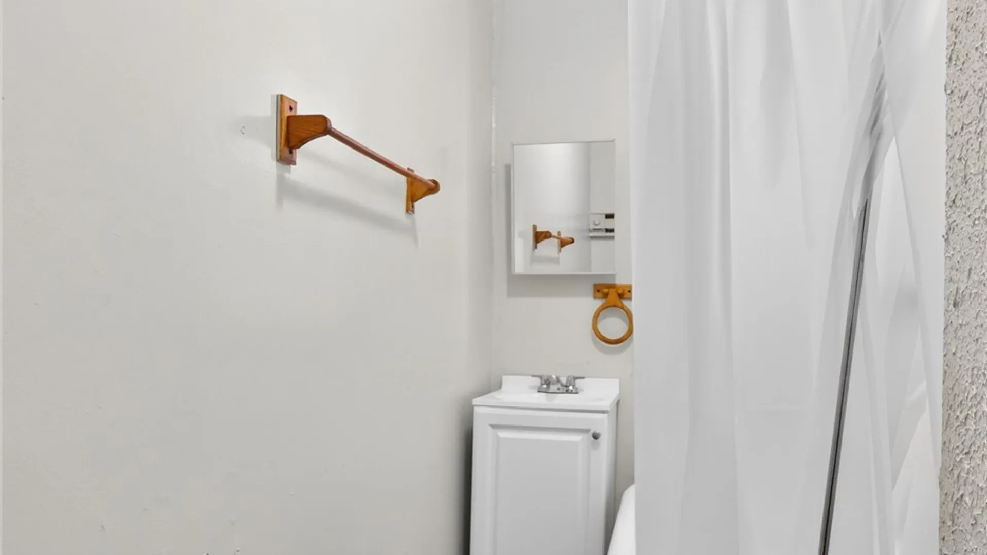 Property at 495 Emerson Street, Rochester, NY 14613 34