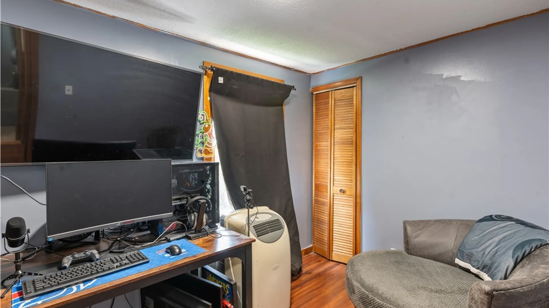 Property at 17 Violet Avenue, Amherst, NY 14226 10