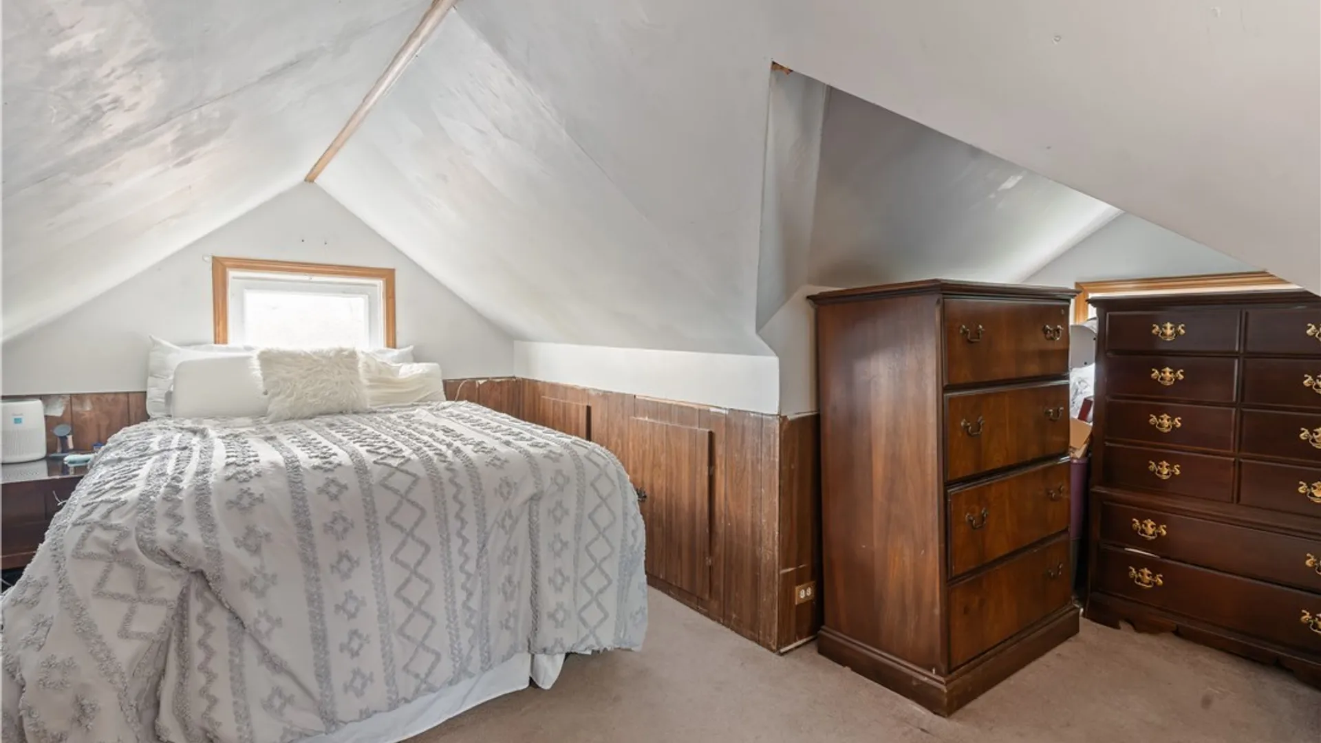 Property at 17 Violet Avenue, Amherst, NY 14226 15