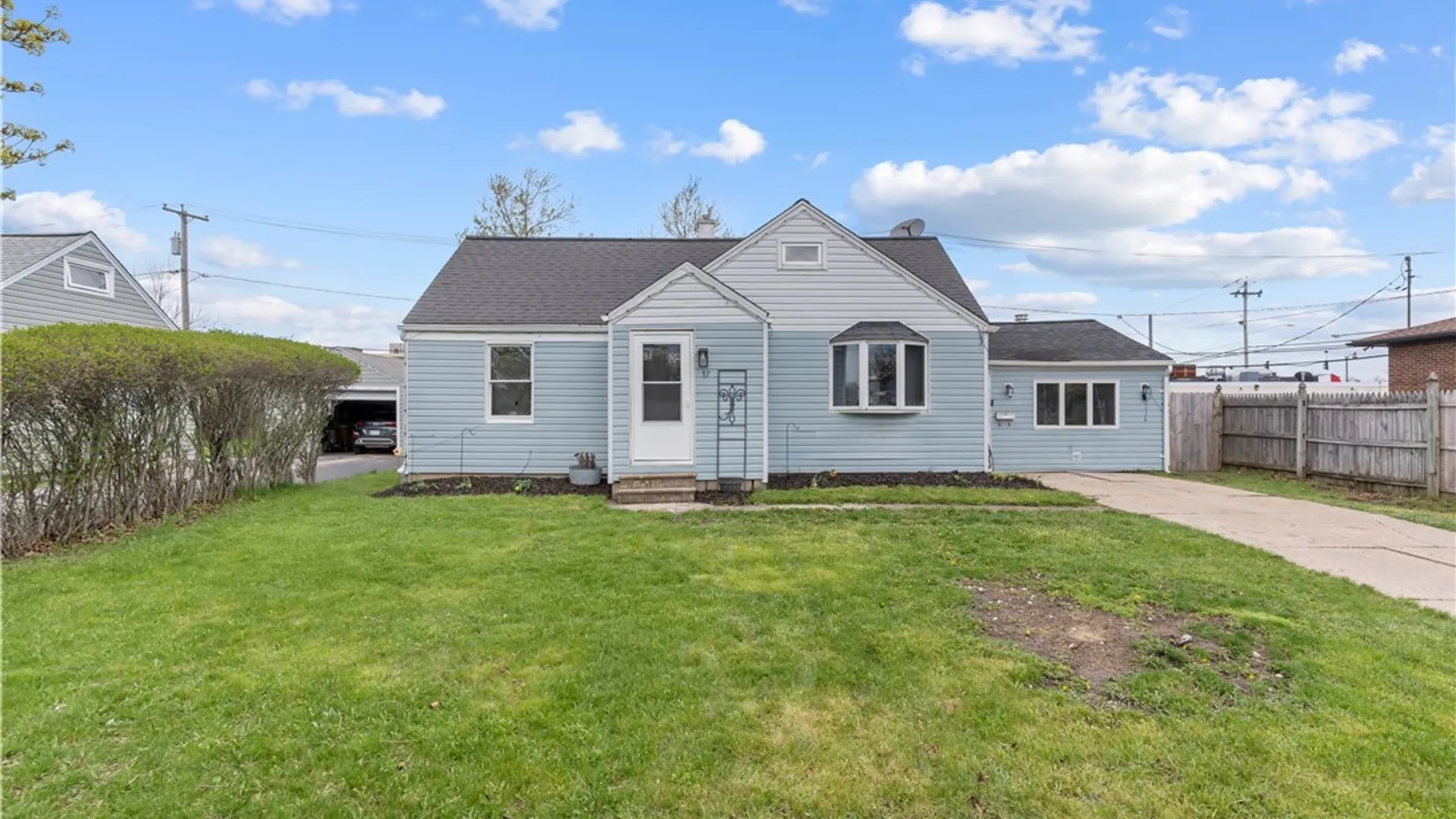 Property at 17 Violet Avenue, Amherst, NY 14226 2