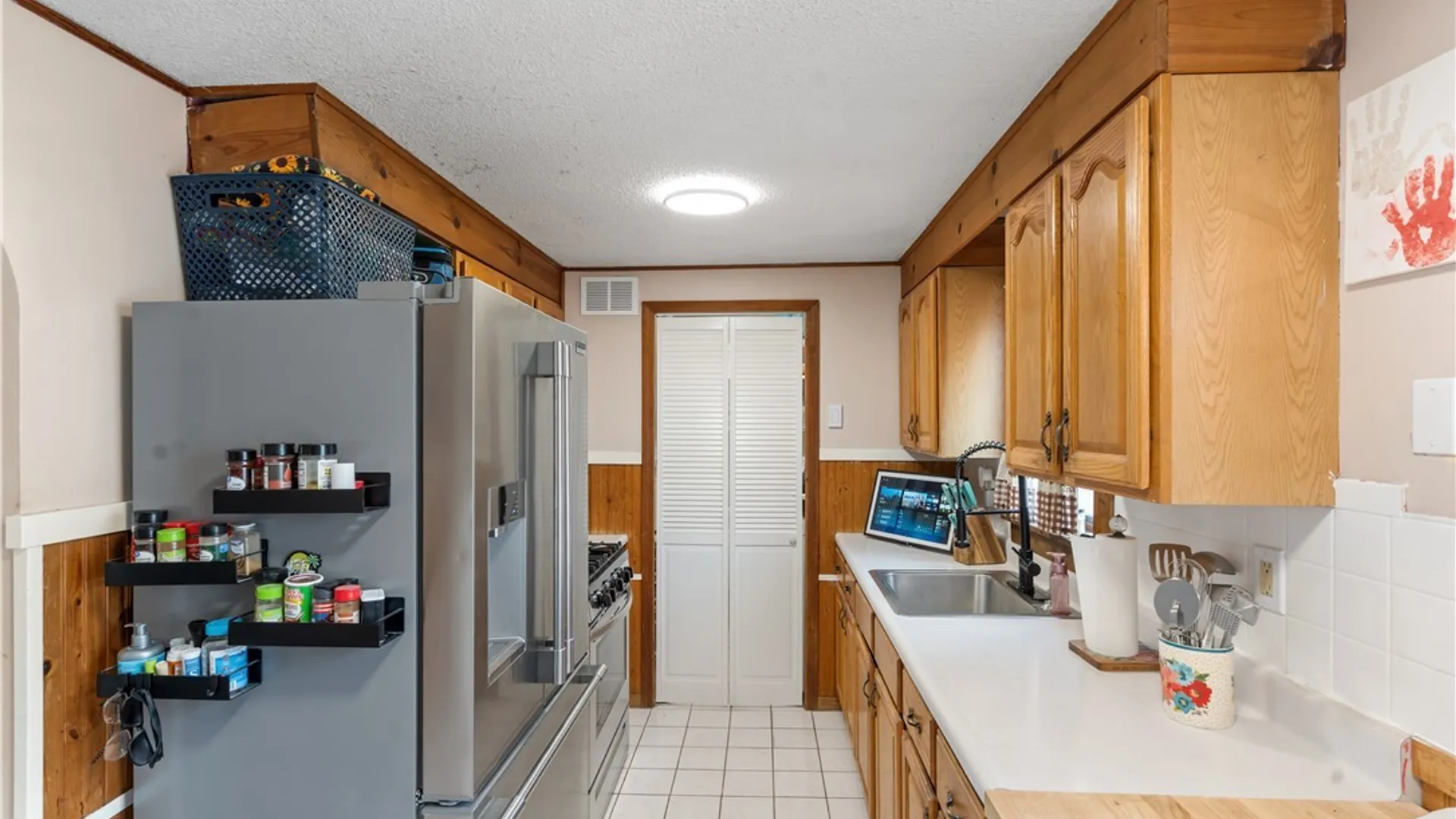 Property at 17 Violet Avenue, Amherst, NY 14226 4