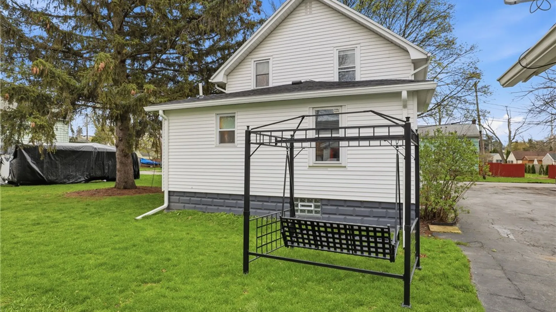 Property at 338 Mercer Avenue, Gates, NY 14606 27
