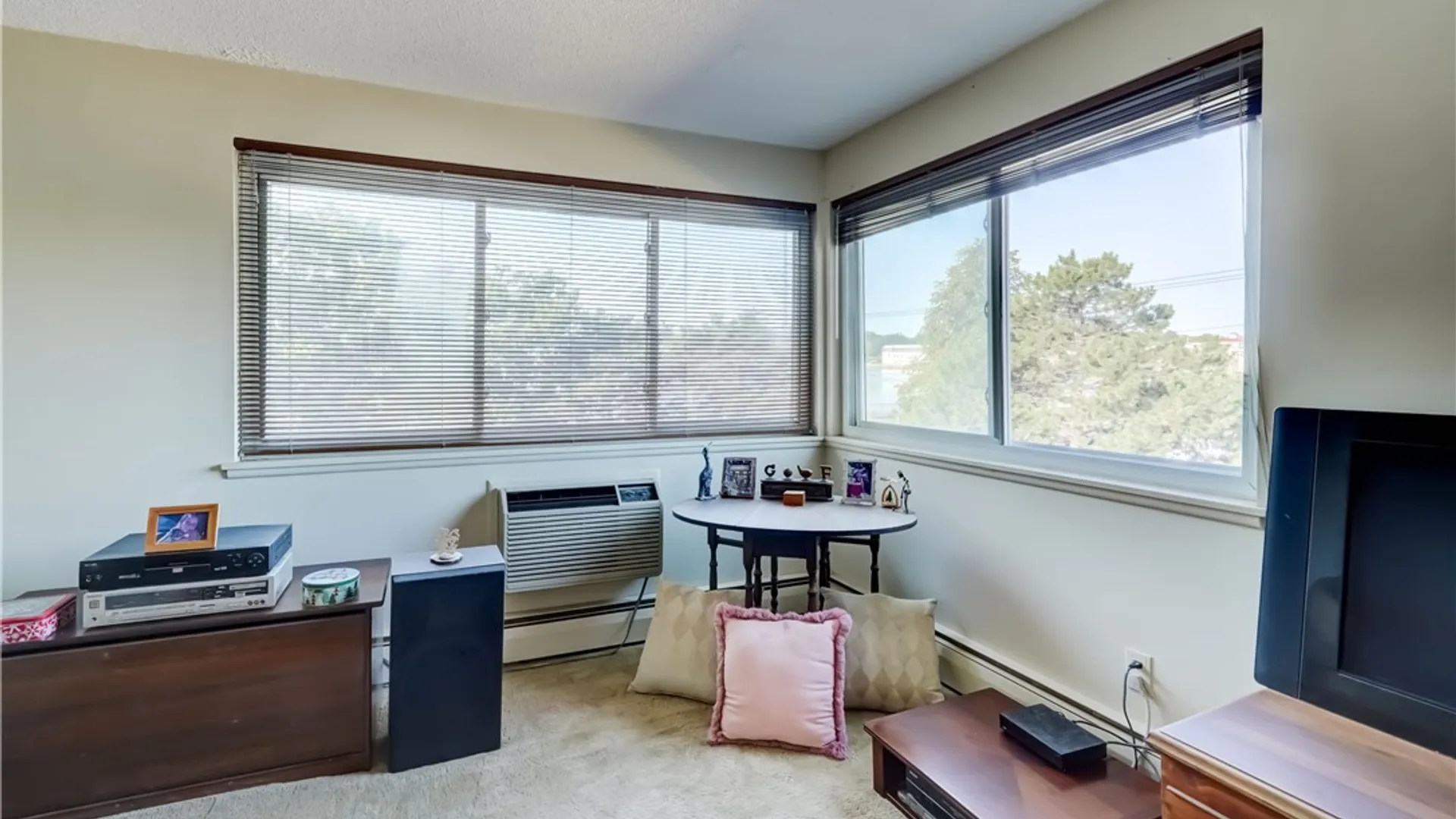 Property at 913 Westage At The Harbor, Irondequoit, NY 14617 17