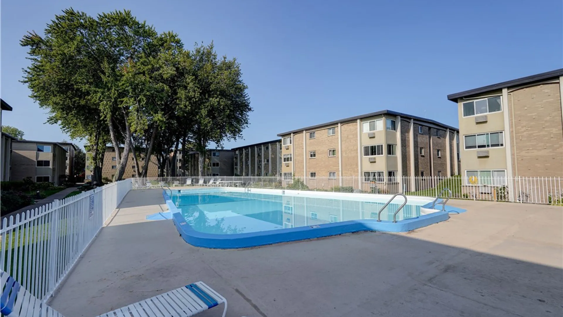 Property at 913 Westage At The Harbor, Irondequoit, NY 14617 33