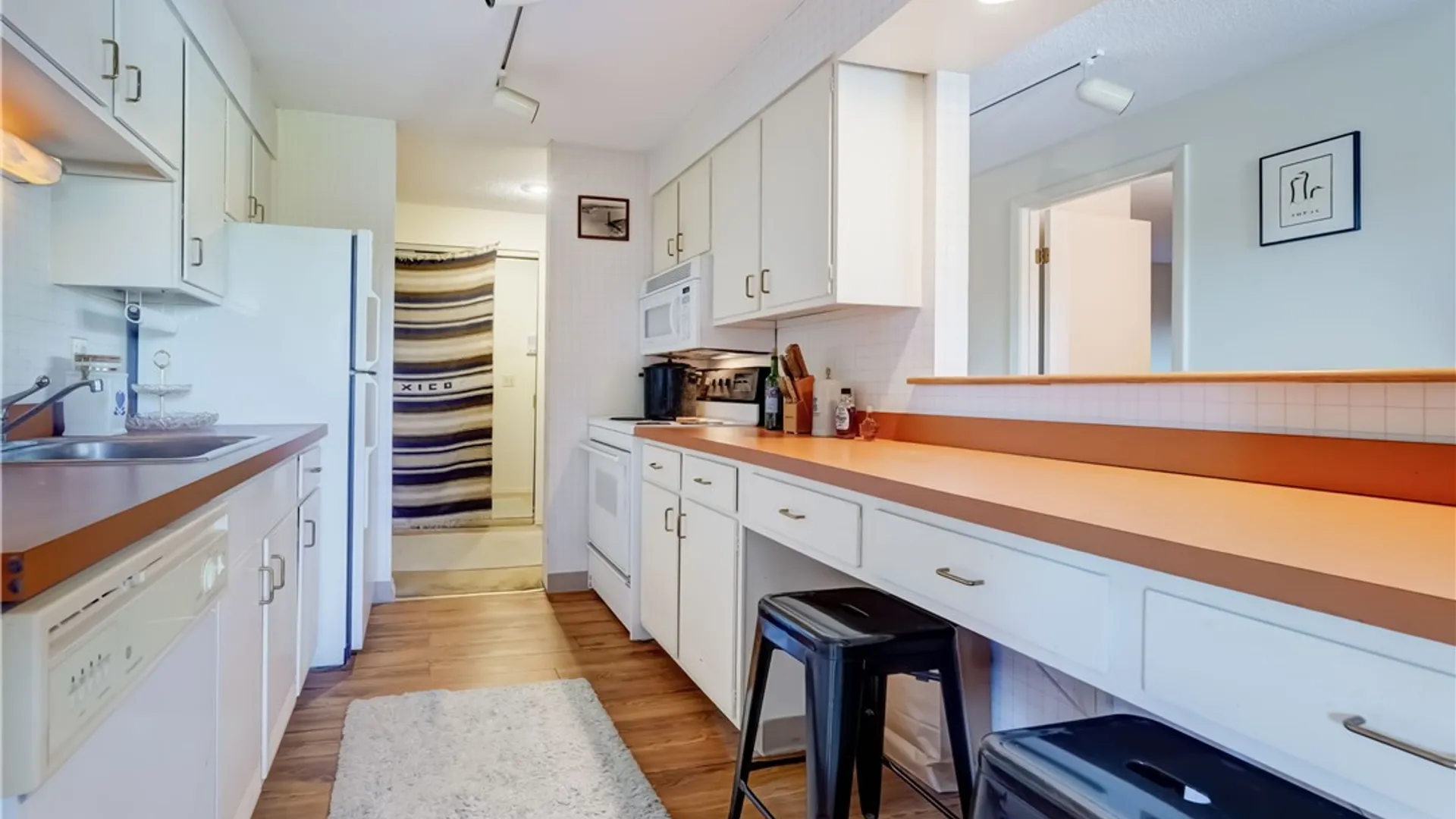 Property at 913 Westage At The Harbor, Irondequoit, NY 14617 8