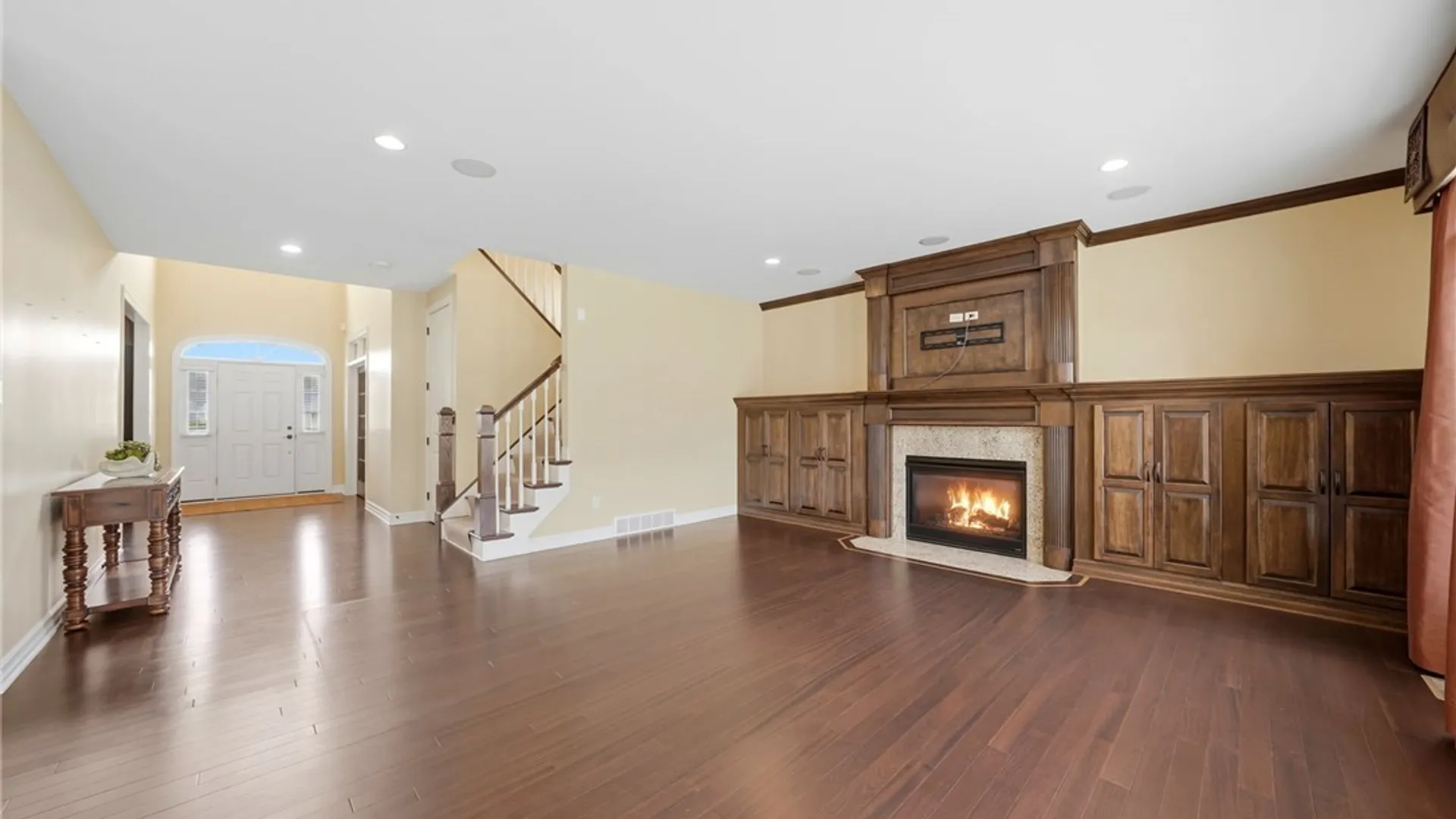 Property at 35 Worthington Lane, Lancaster, NY 14086 15
