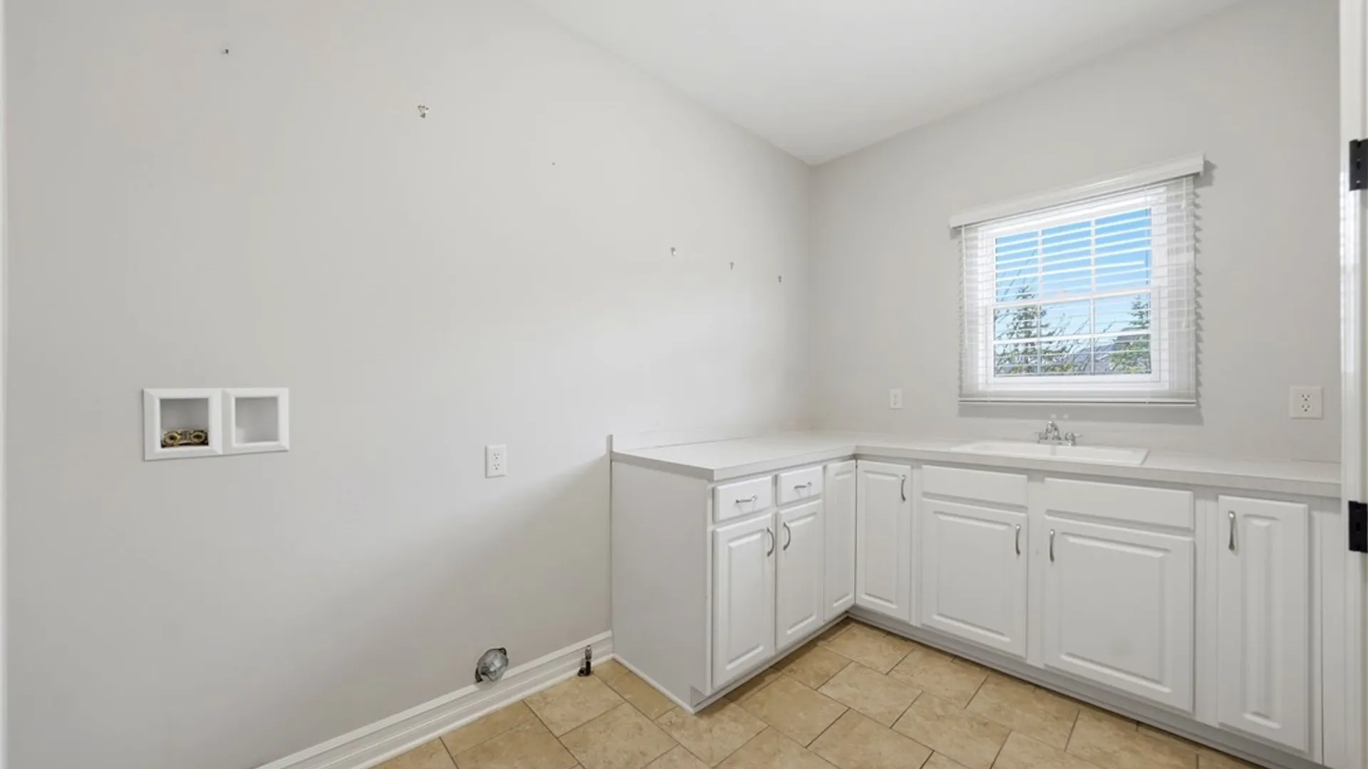 Property at 35 Worthington Lane, Lancaster, NY 14086 19