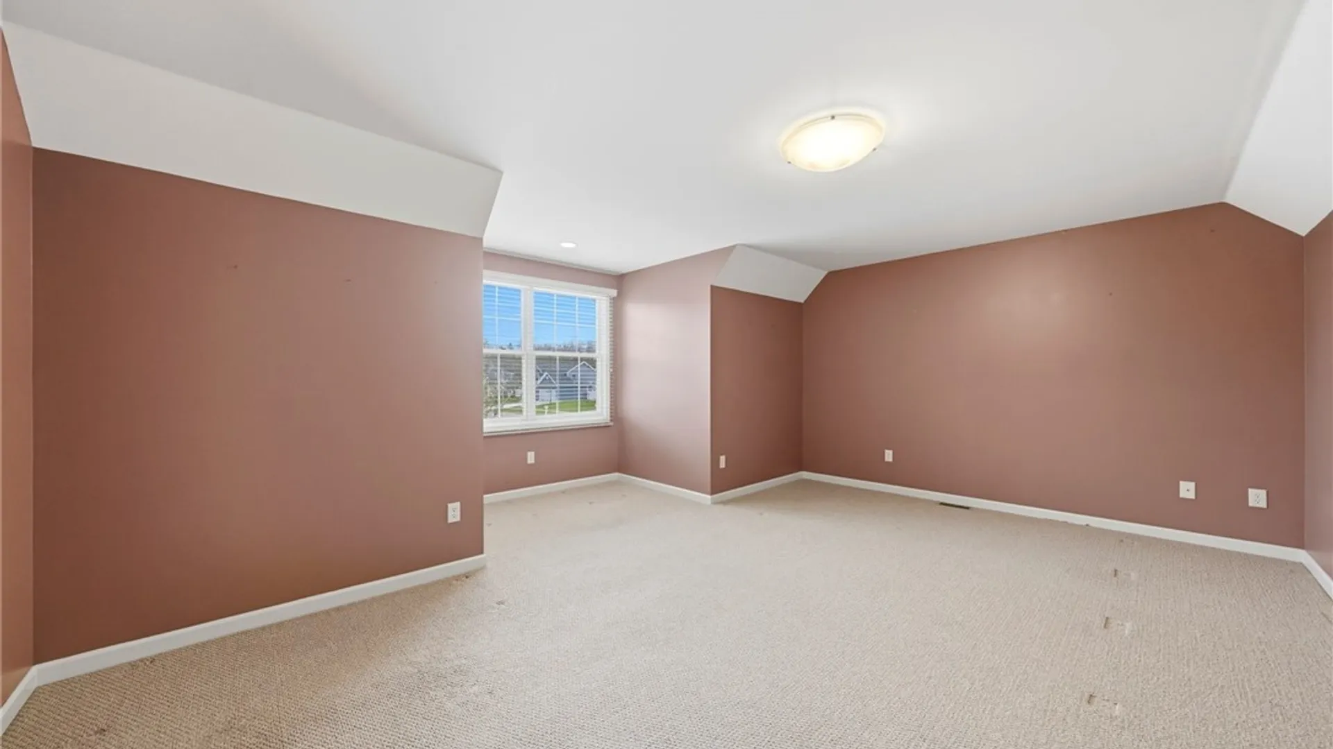 Property at 35 Worthington Lane, Lancaster, NY 14086 34