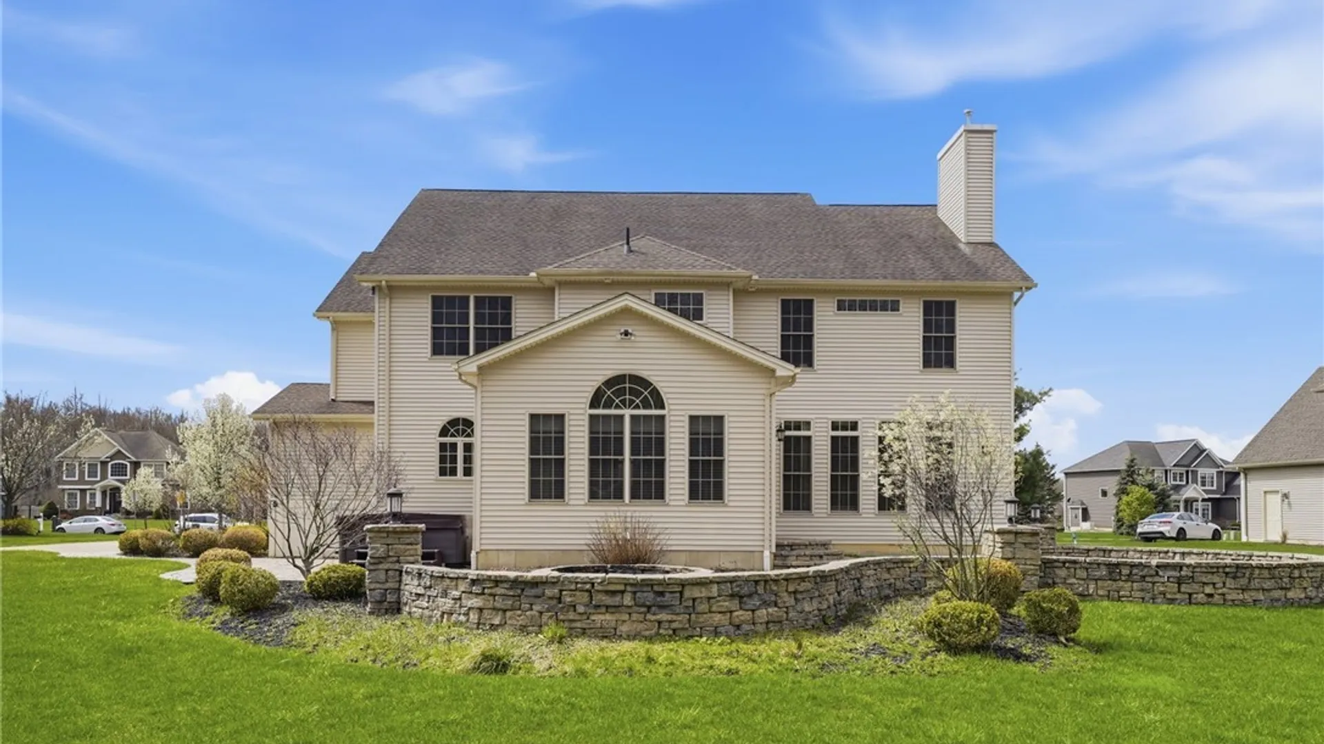 Property at 35 Worthington Lane, Lancaster, NY 14086 40