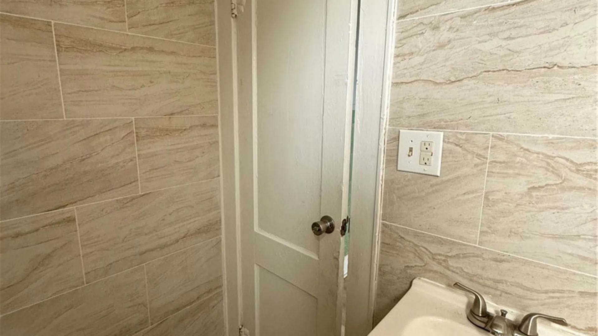 Property at 303 Boyden, Syracuse, NY 13203 13