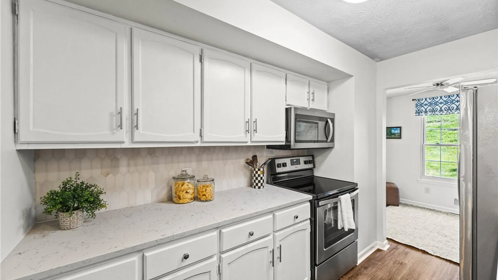 Property at 27 Huxley Way, Perinton, NY 14450 11