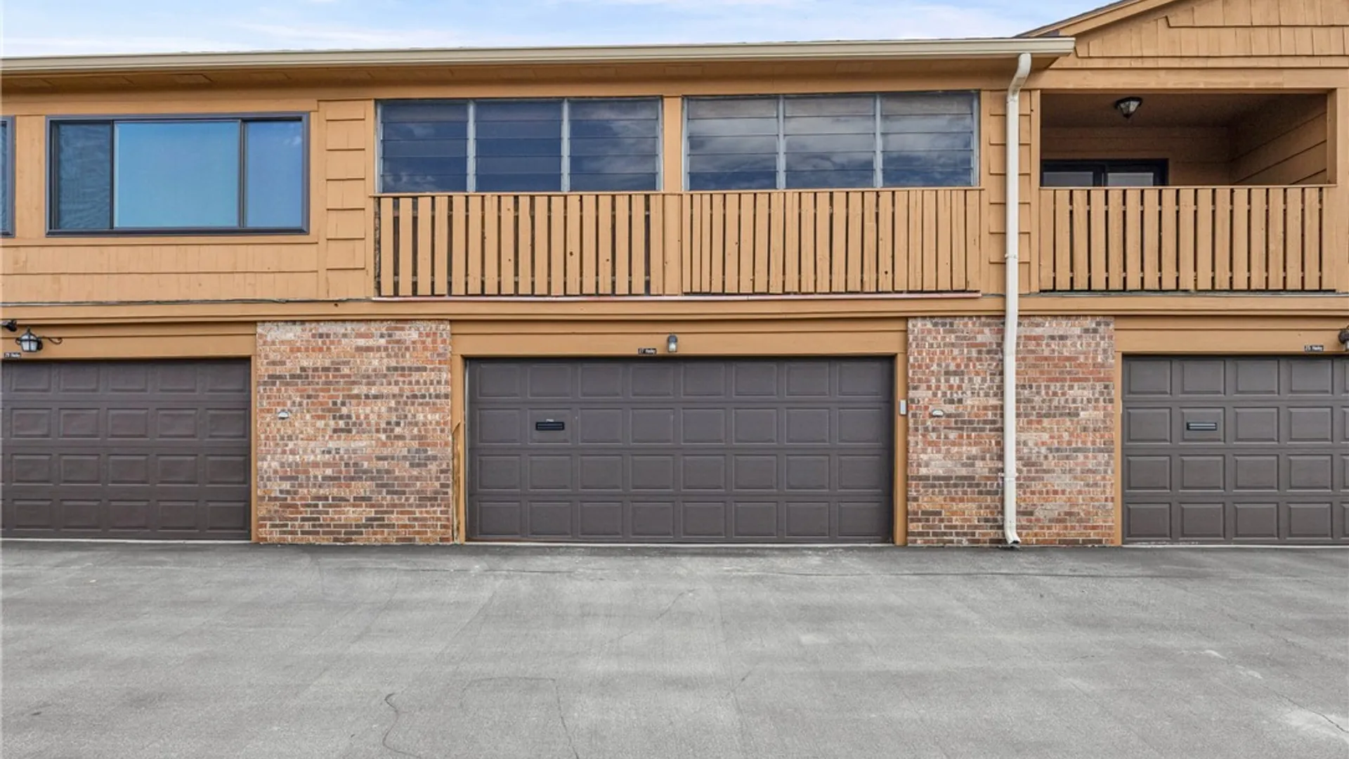 Property at 27 Huxley Way, Perinton, NY 14450 30