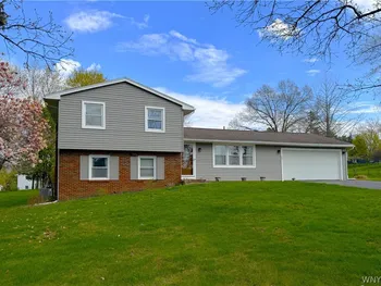 Property at 24 Dahlia Drive, Perinton, NY 14450