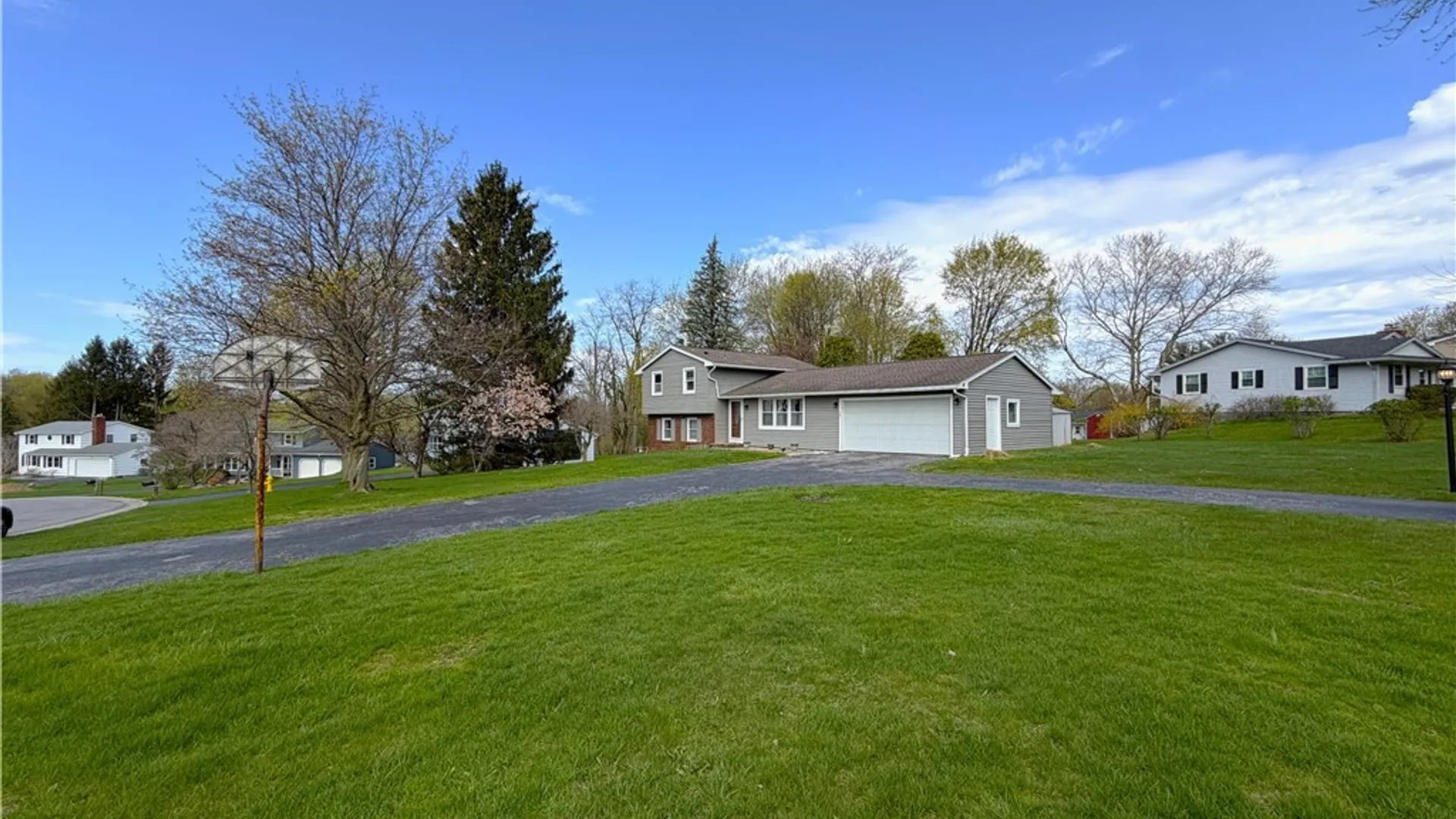 Property at 24 Dahlia Drive, Perinton, NY 14450 40