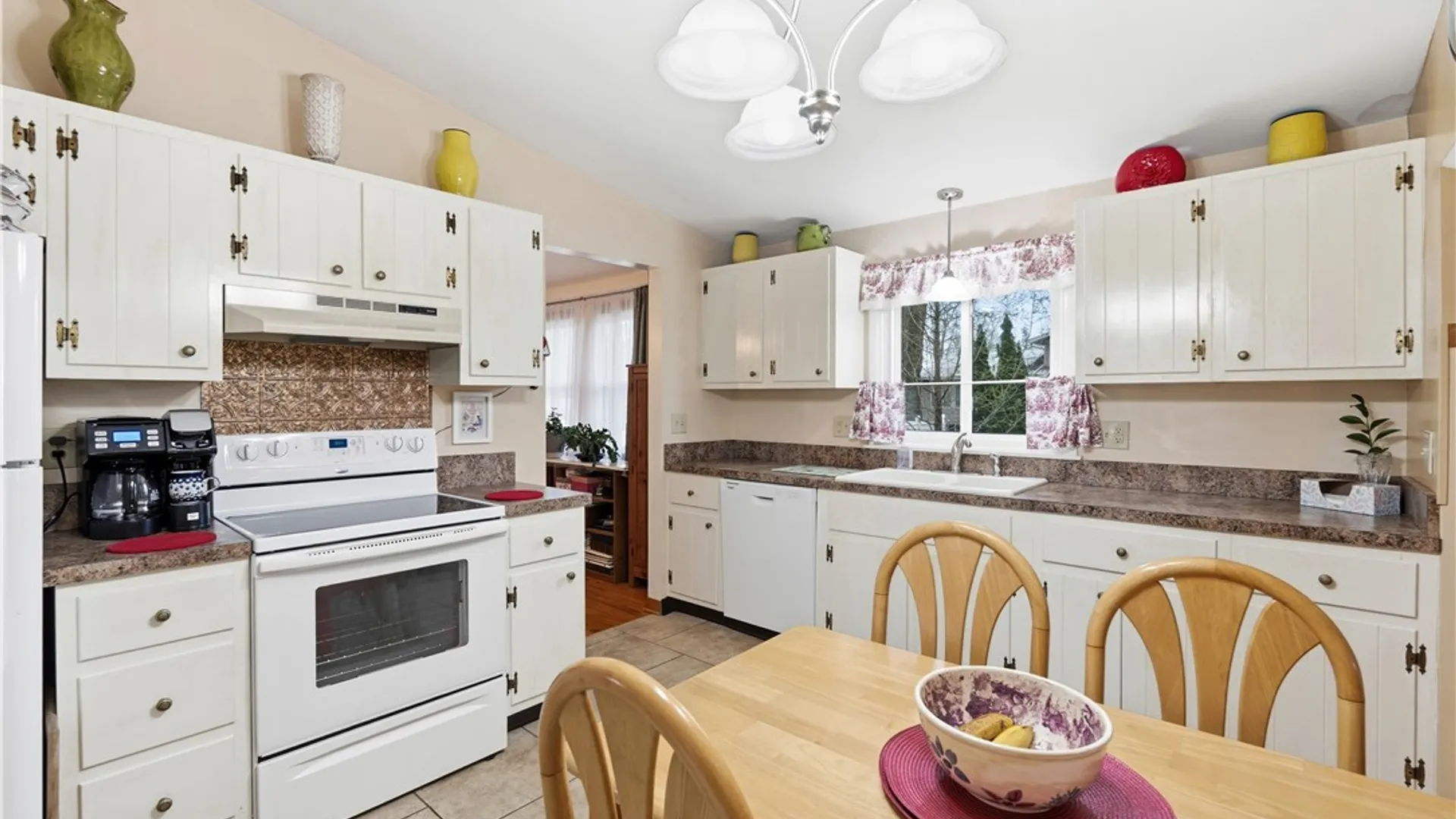 Property at 4270 Orion Path, Clay, NY 13090 12