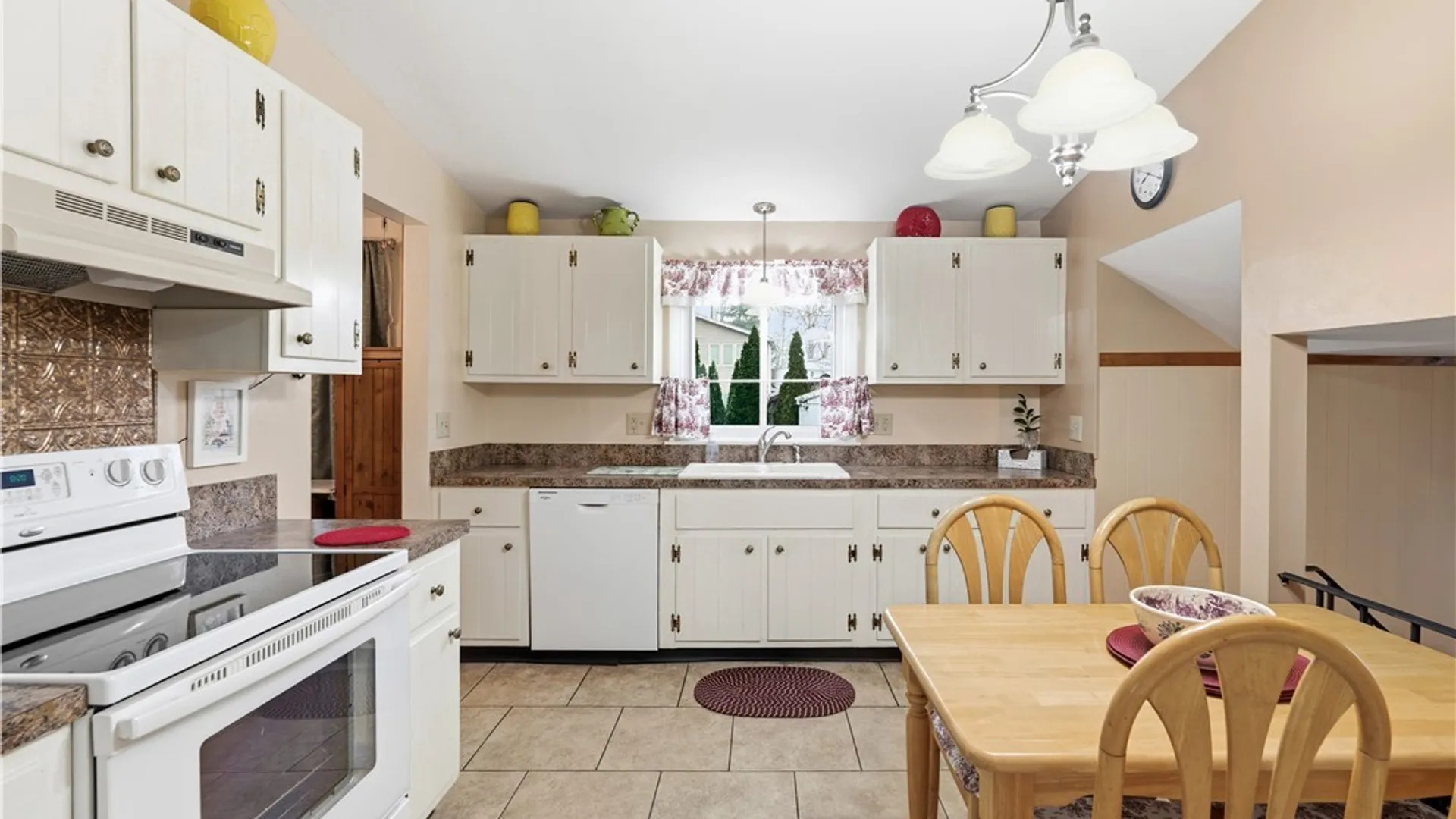 Property at 4270 Orion Path, Clay, NY 13090 14