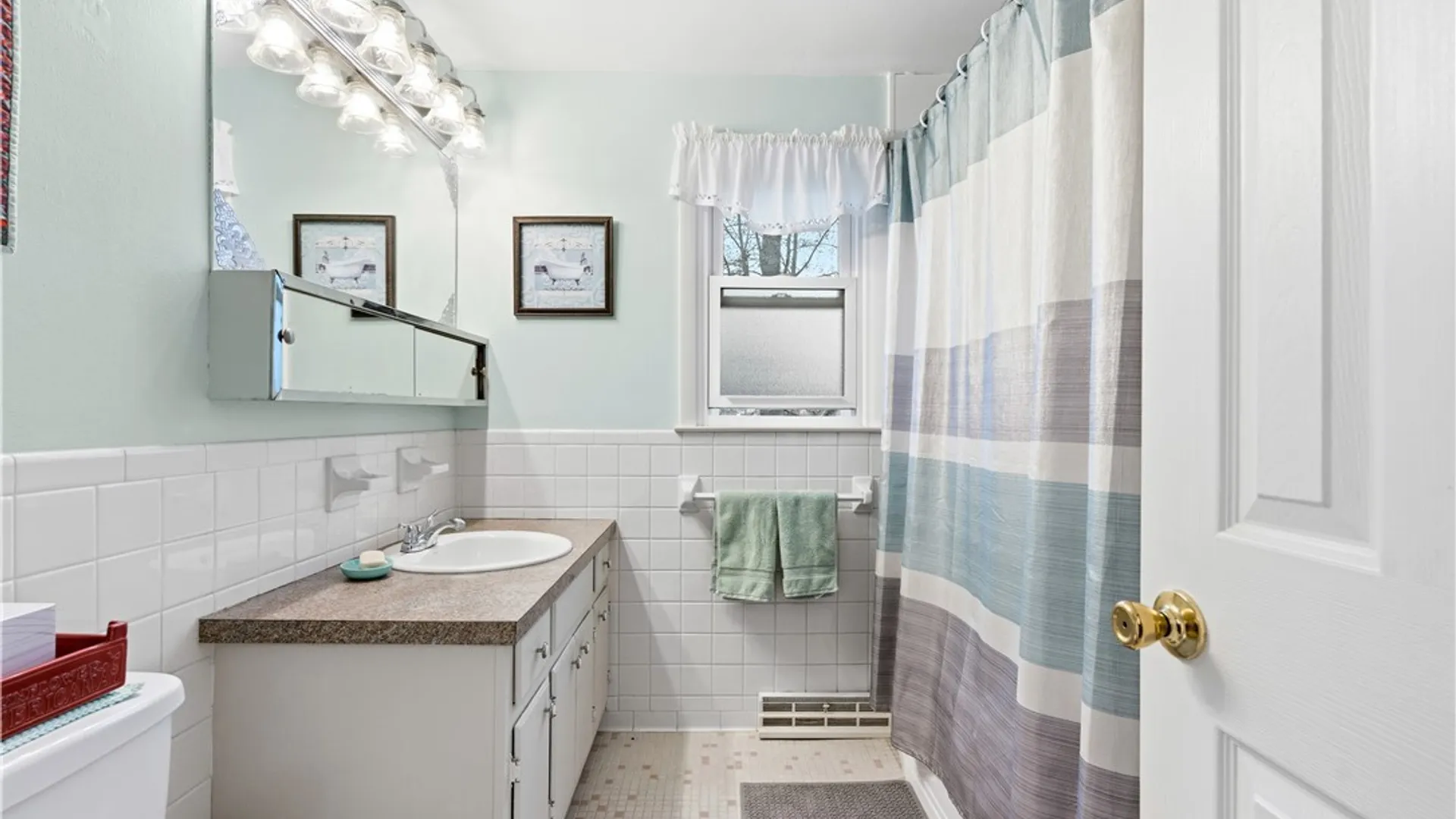 Property at 4270 Orion Path, Clay, NY 13090 25