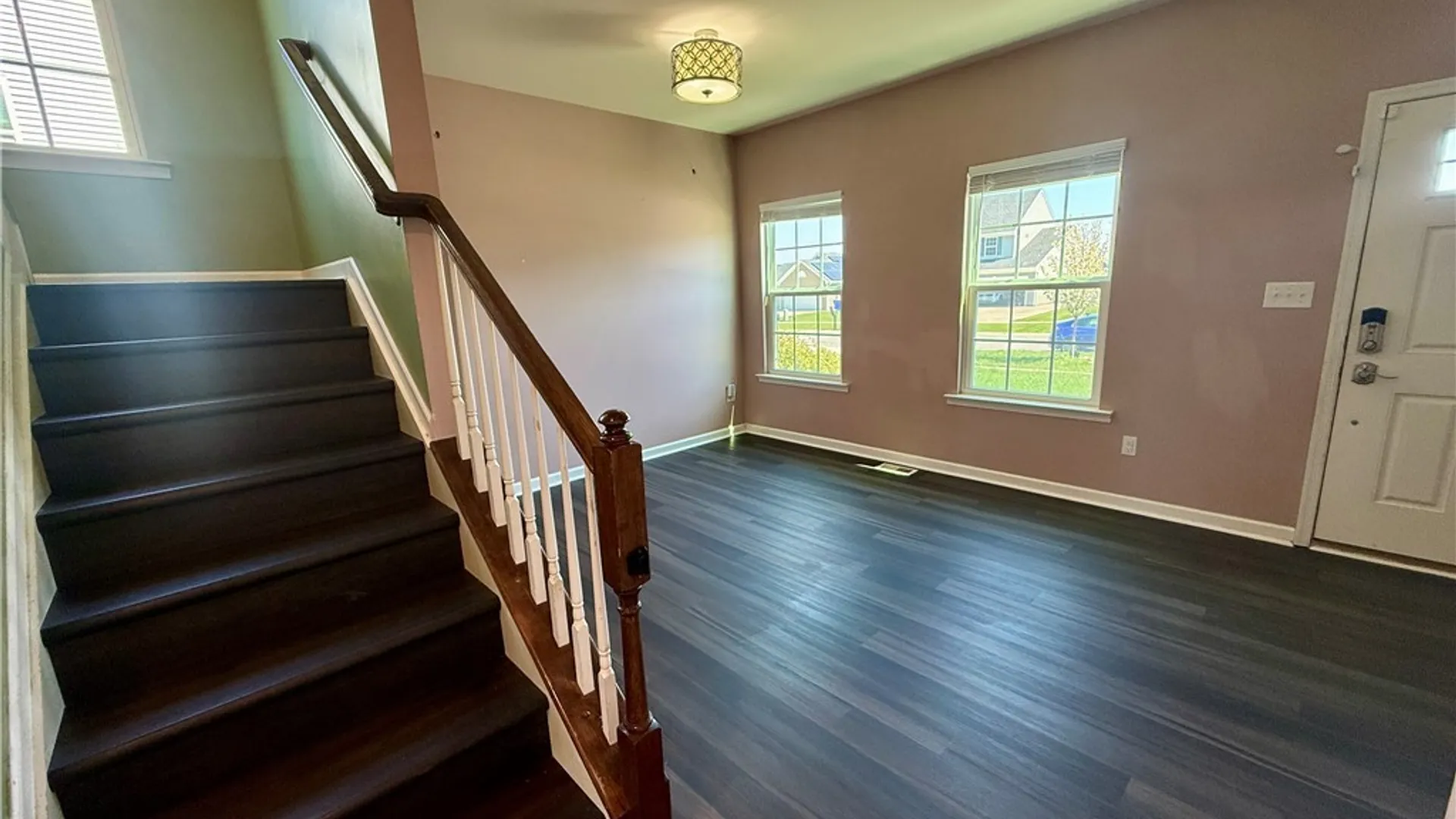 Property at 4628 Logans Lane, Hamburg, NY 14075 2