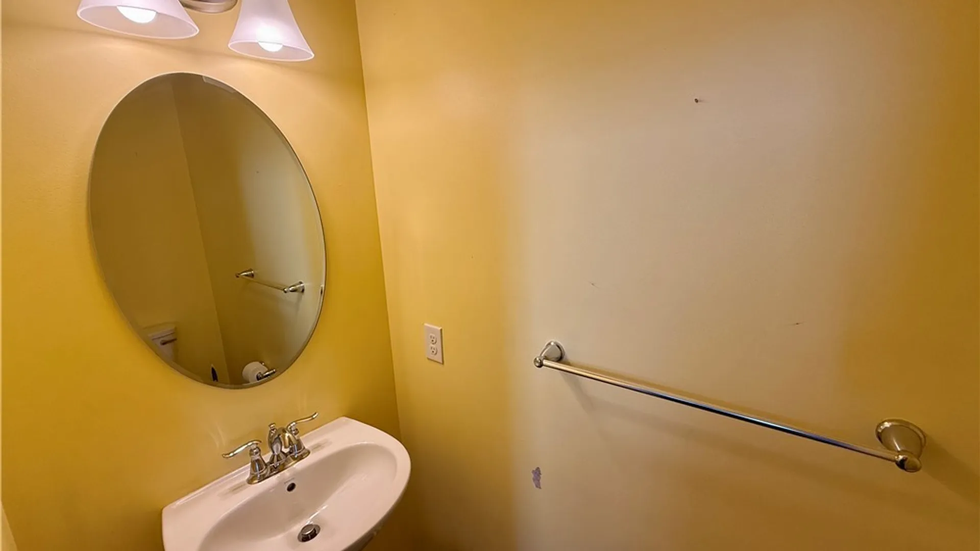 Property at 4628 Logans Lane, Hamburg, NY 14075 24