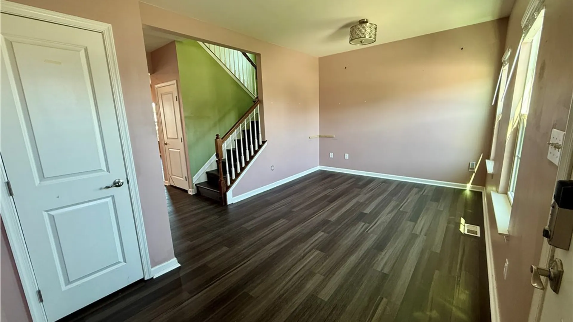 Property at 4628 Logans Lane, Hamburg, NY 14075 3