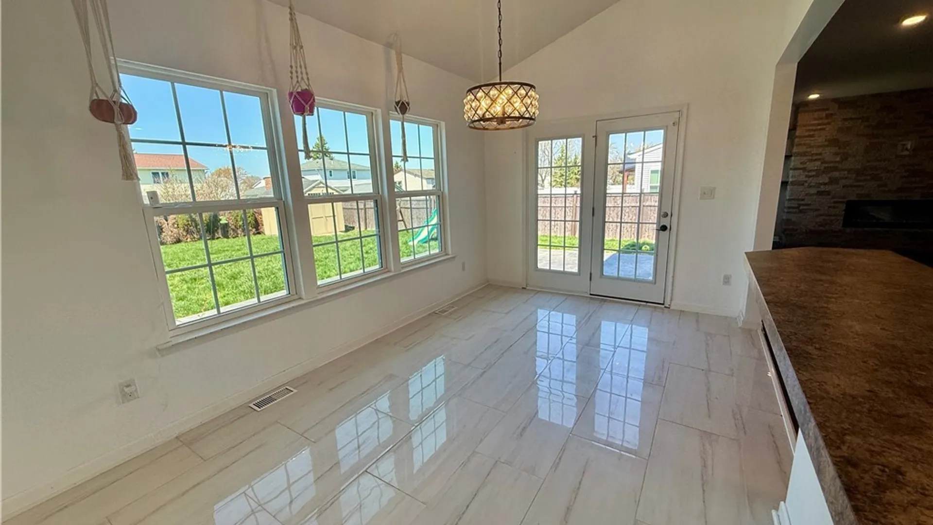 Property at 4628 Logans Lane, Hamburg, NY 14075 8