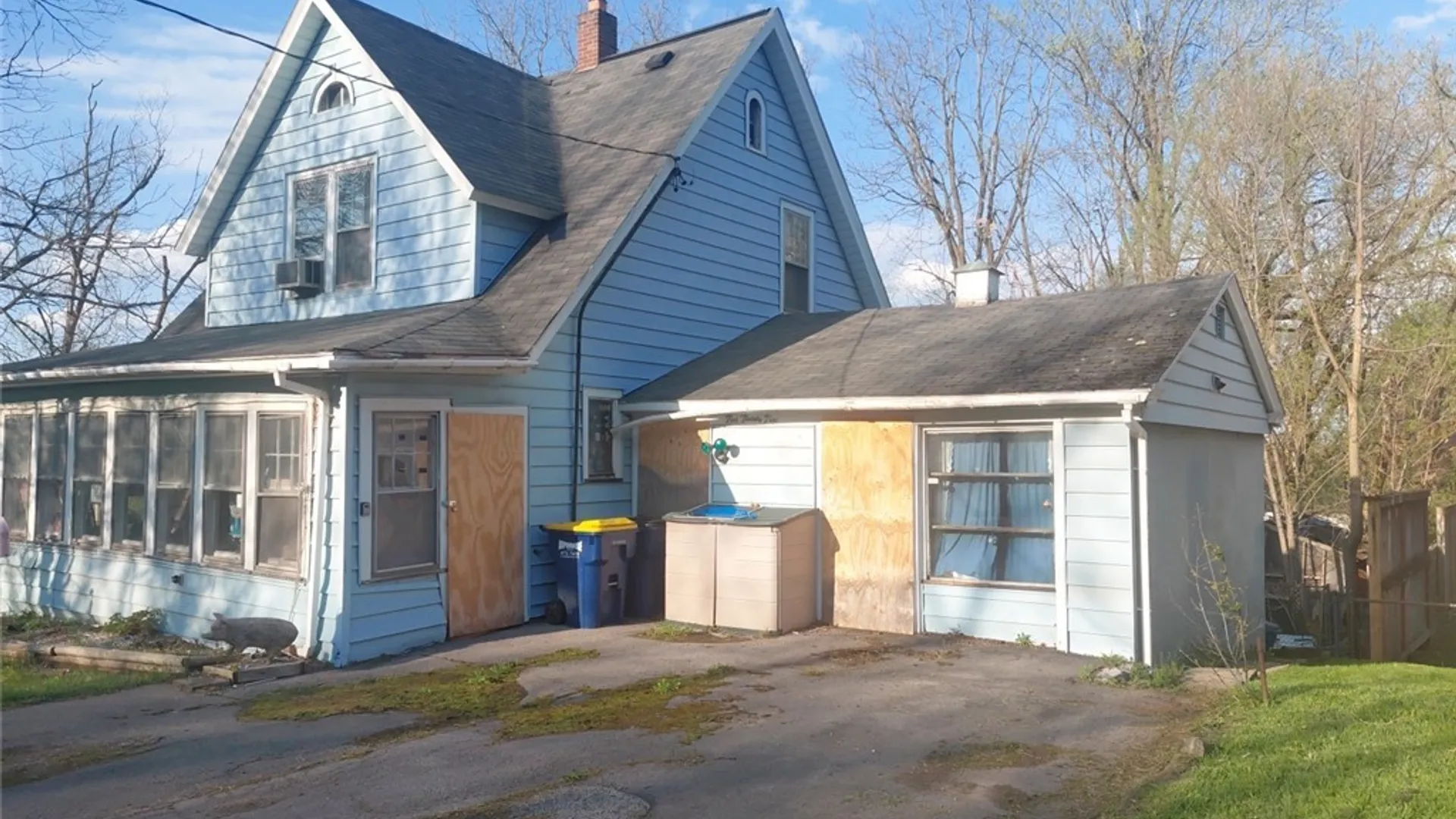 Property at 222 Turner Avenue, Camillus, NY 13219 2