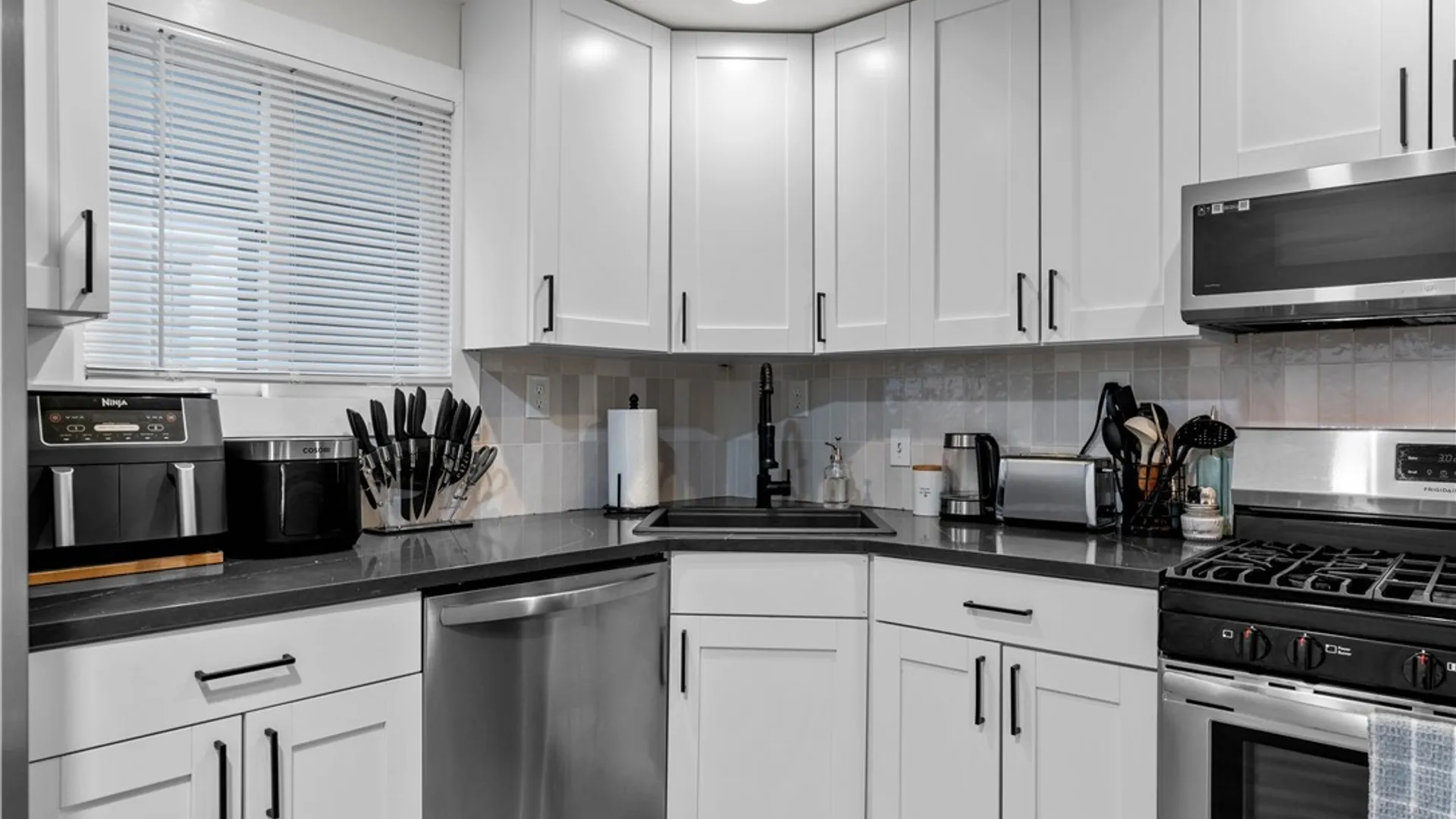 Property at 641 Forest, Buffalo, NY 14222 10