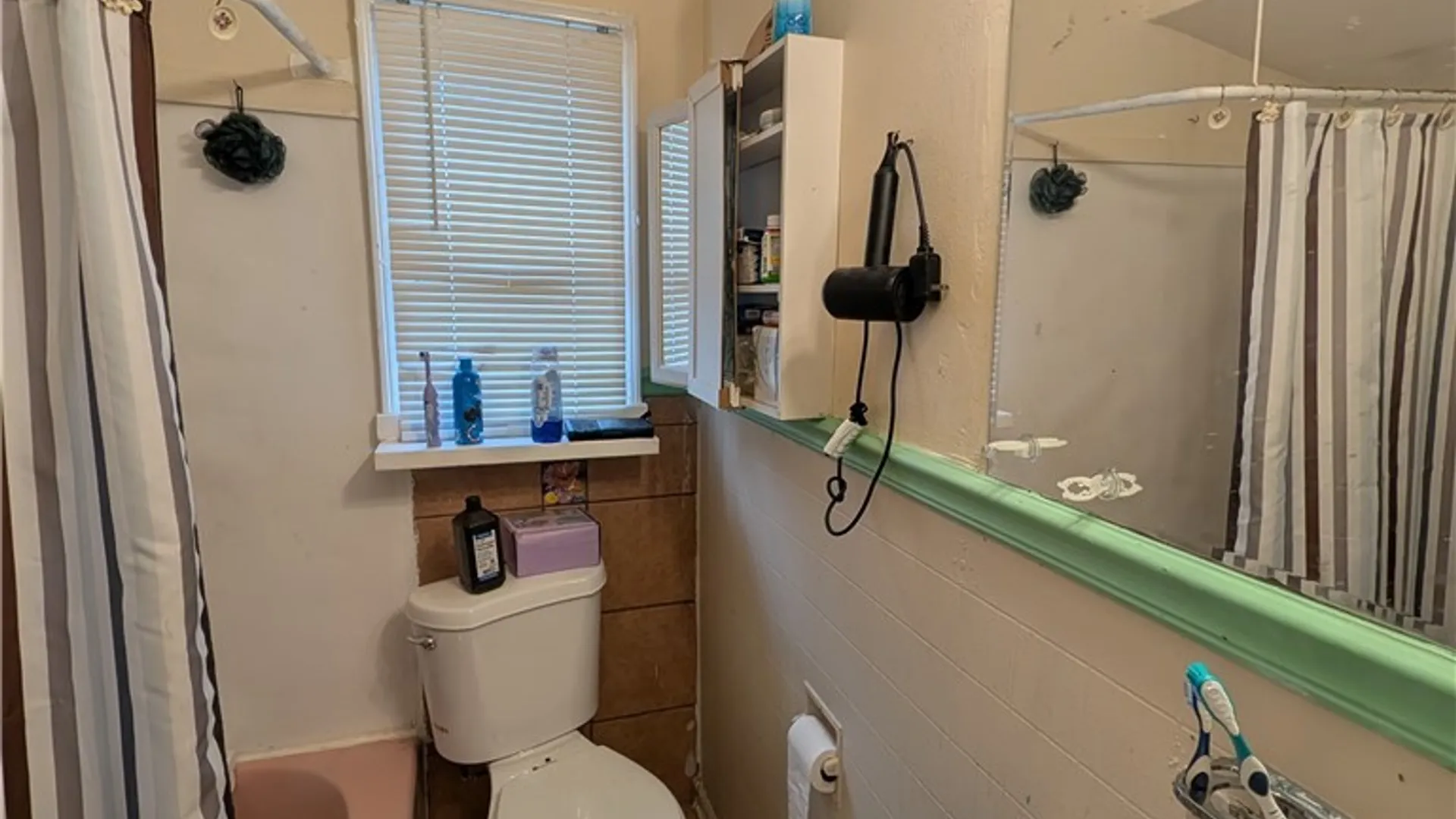 Property at 93 Austin Street, Buffalo, NY 14207 4