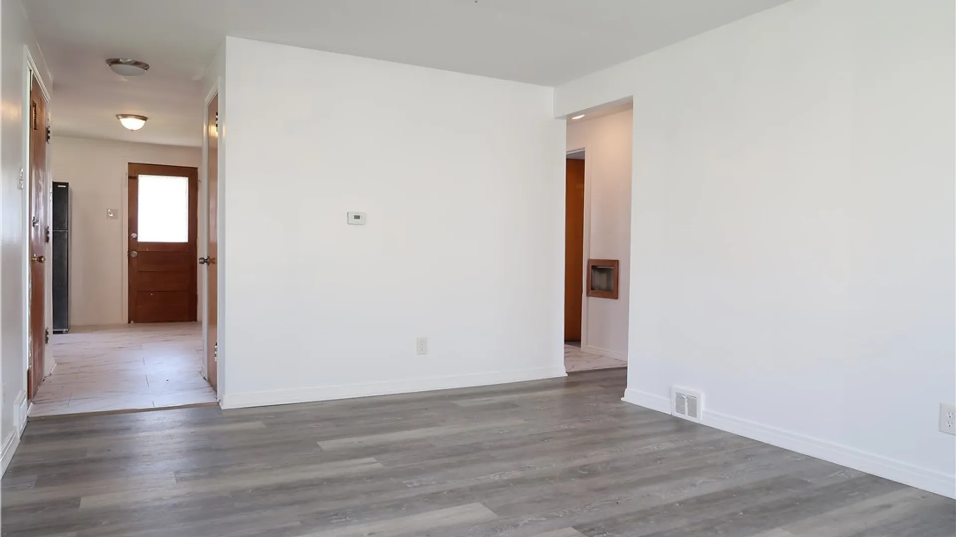 Property at 3750 Deveaux Street, Niagara Falls, NY 14305 10