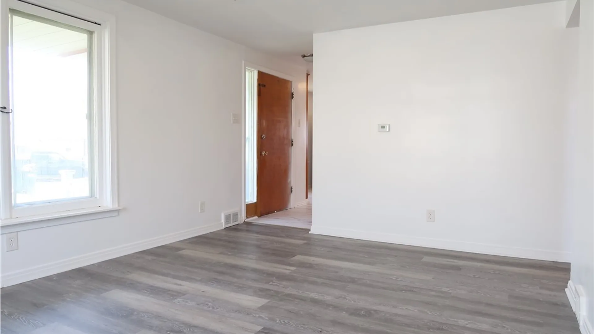 Property at 3750 Deveaux Street, Niagara Falls, NY 14305 11