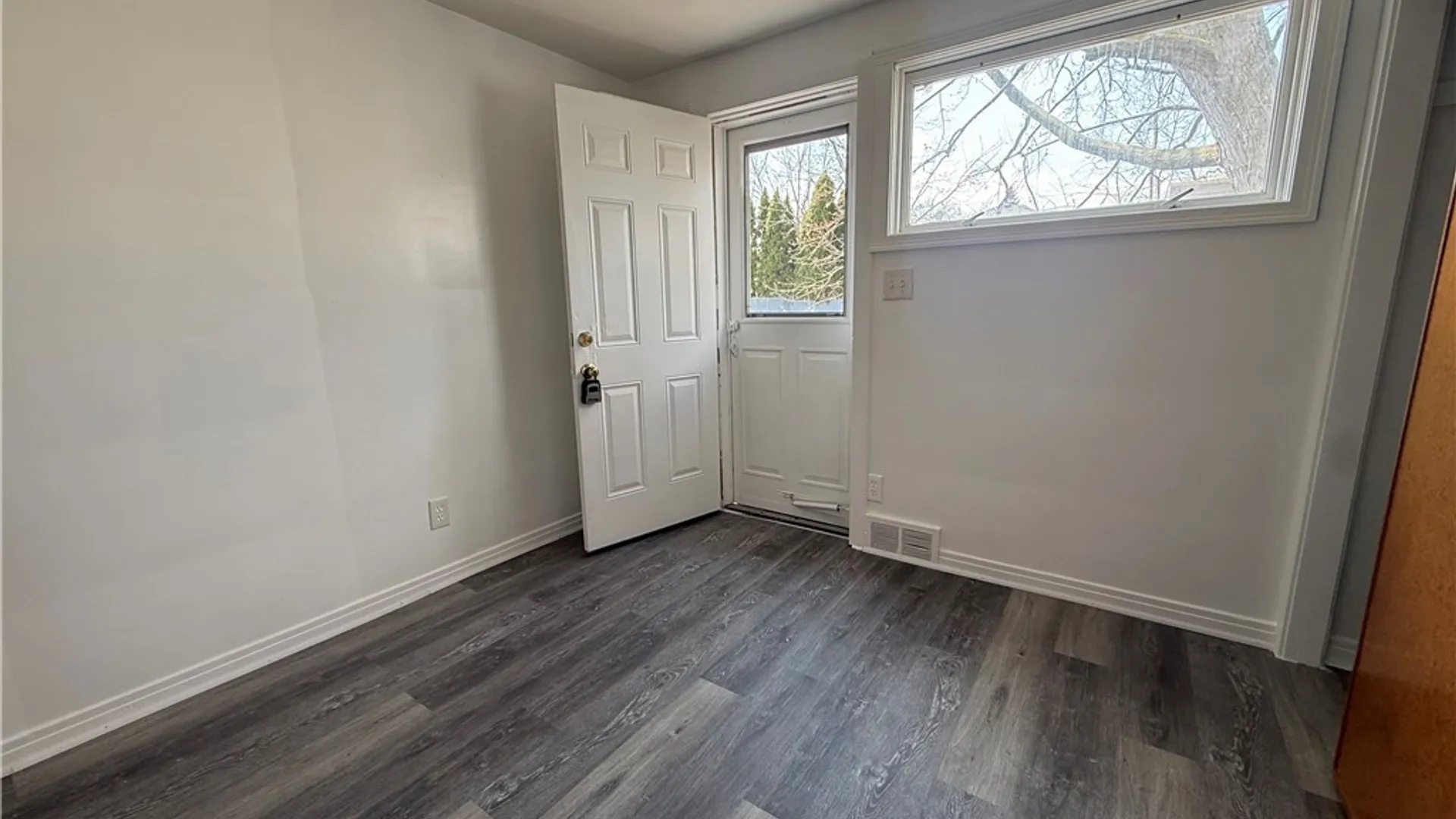 Property at 3750 Deveaux Street, Niagara Falls, NY 14305 18