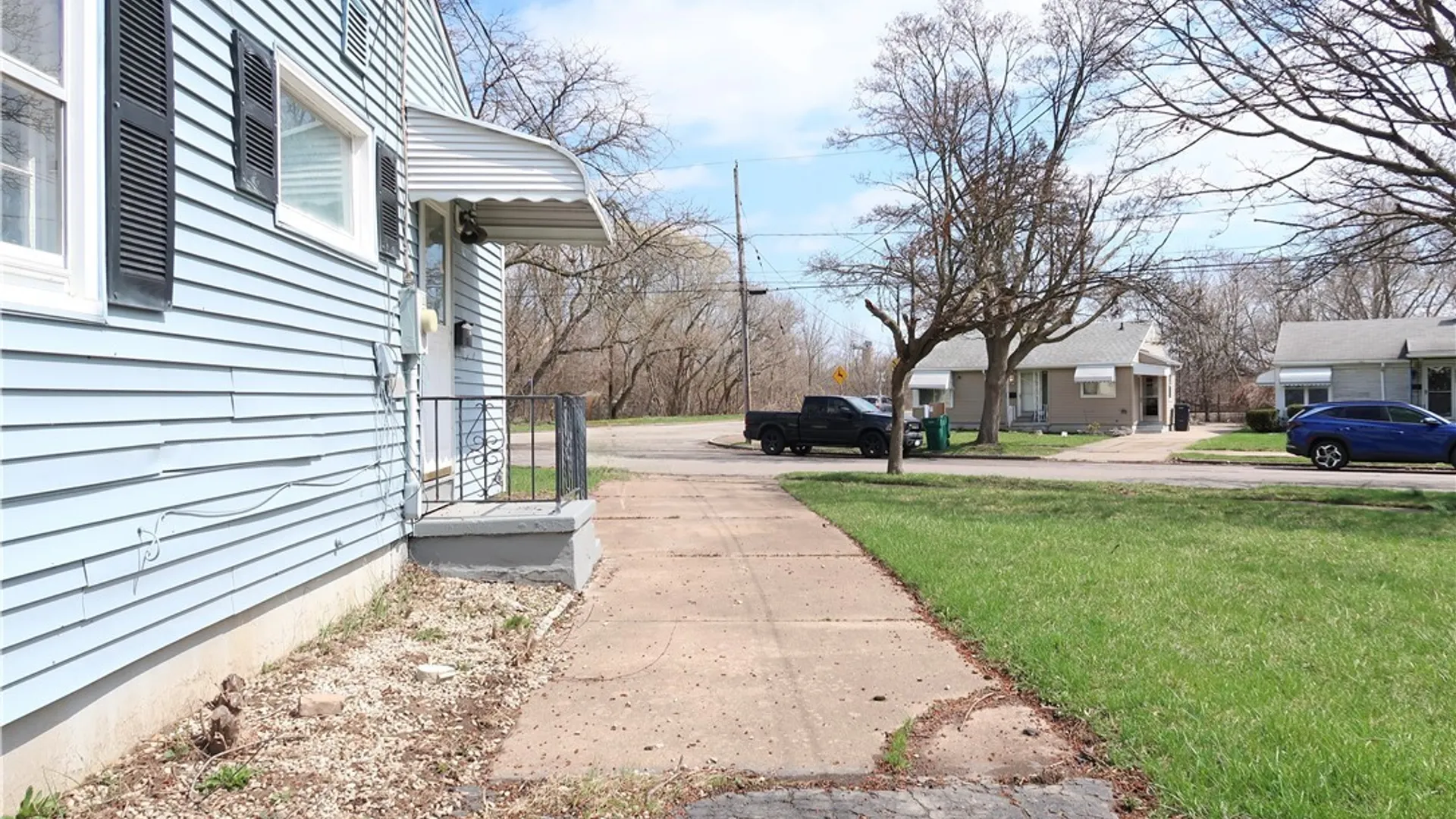 Property at 3750 Deveaux Street, Niagara Falls, NY 14305 5